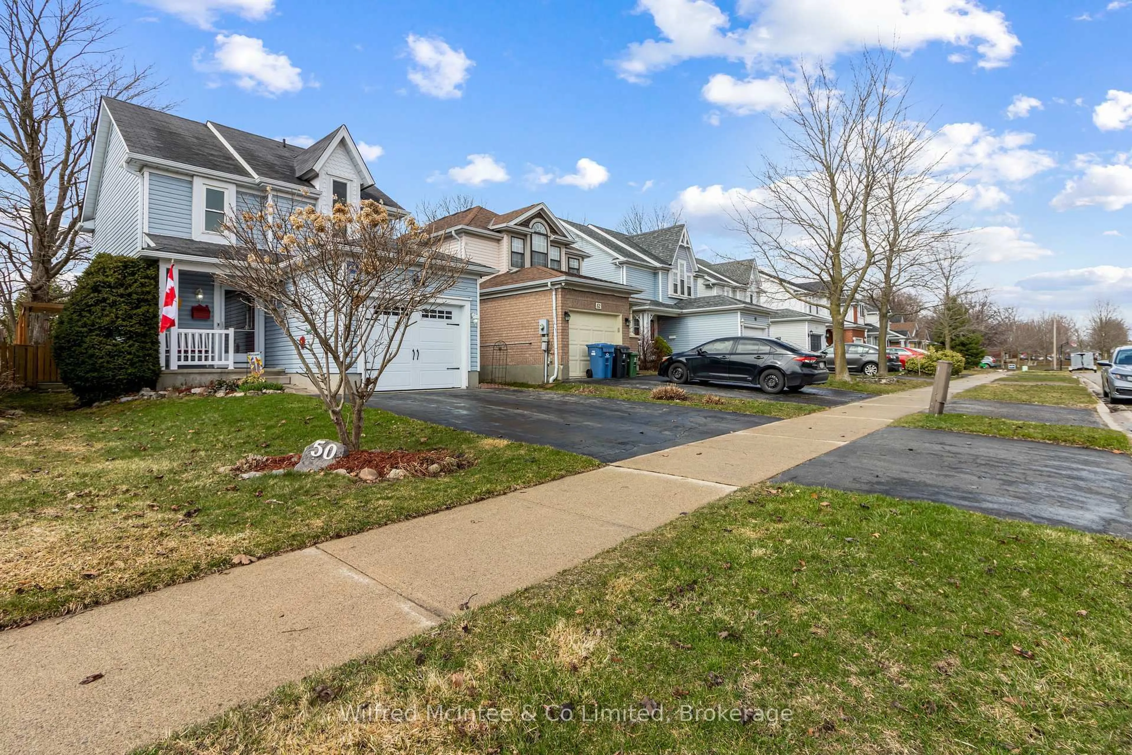 A pic from outside/outdoor area/front of a property/back of a property/a pic from drone, street for 50 Starview Cres, Guelph Ontario N1E 6Z8