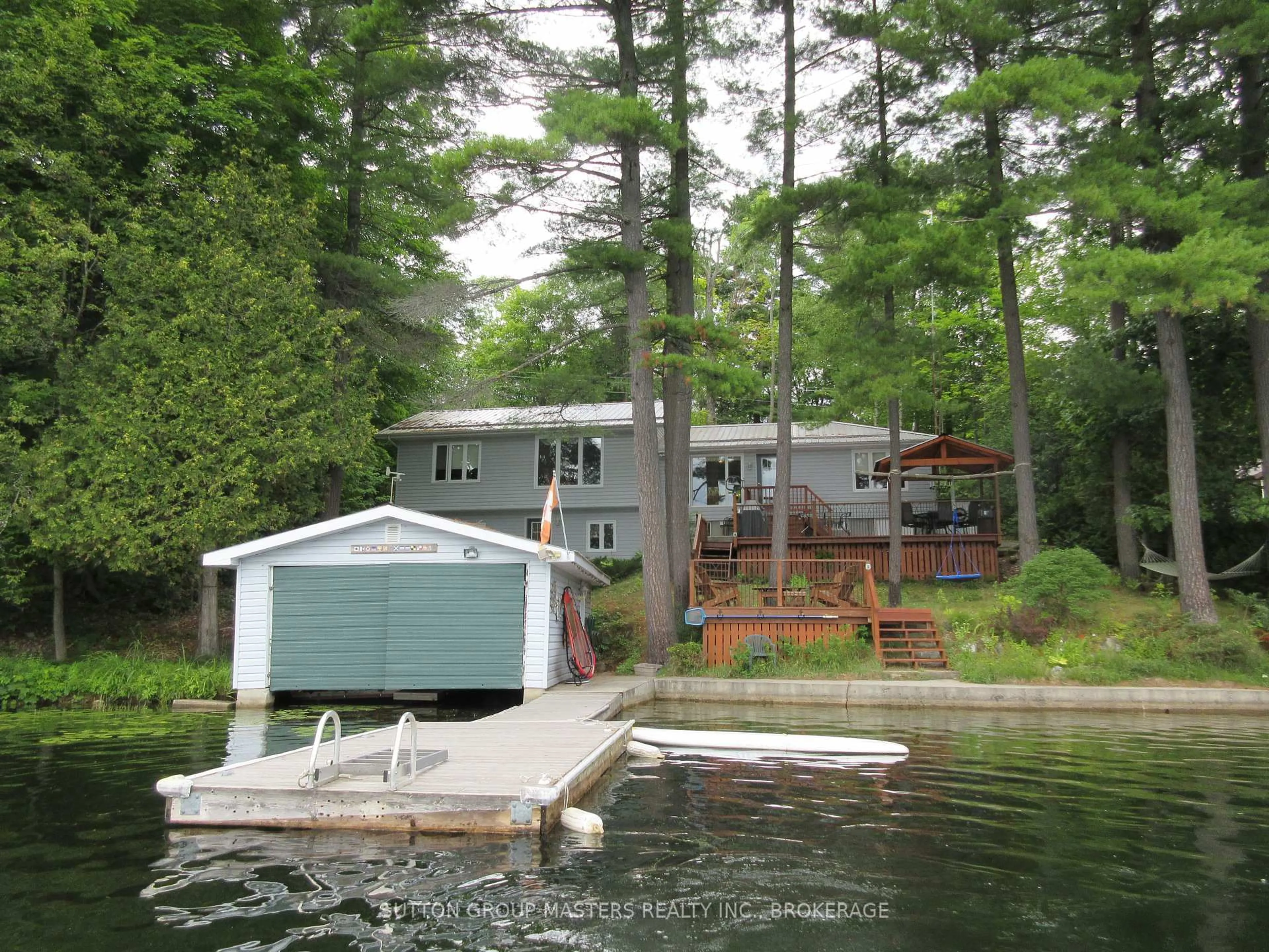 Home with vinyl exterior material, water/lake/river/ocean view for 1119 Narrows Lane, Perth Road Ontario K0H 2L0