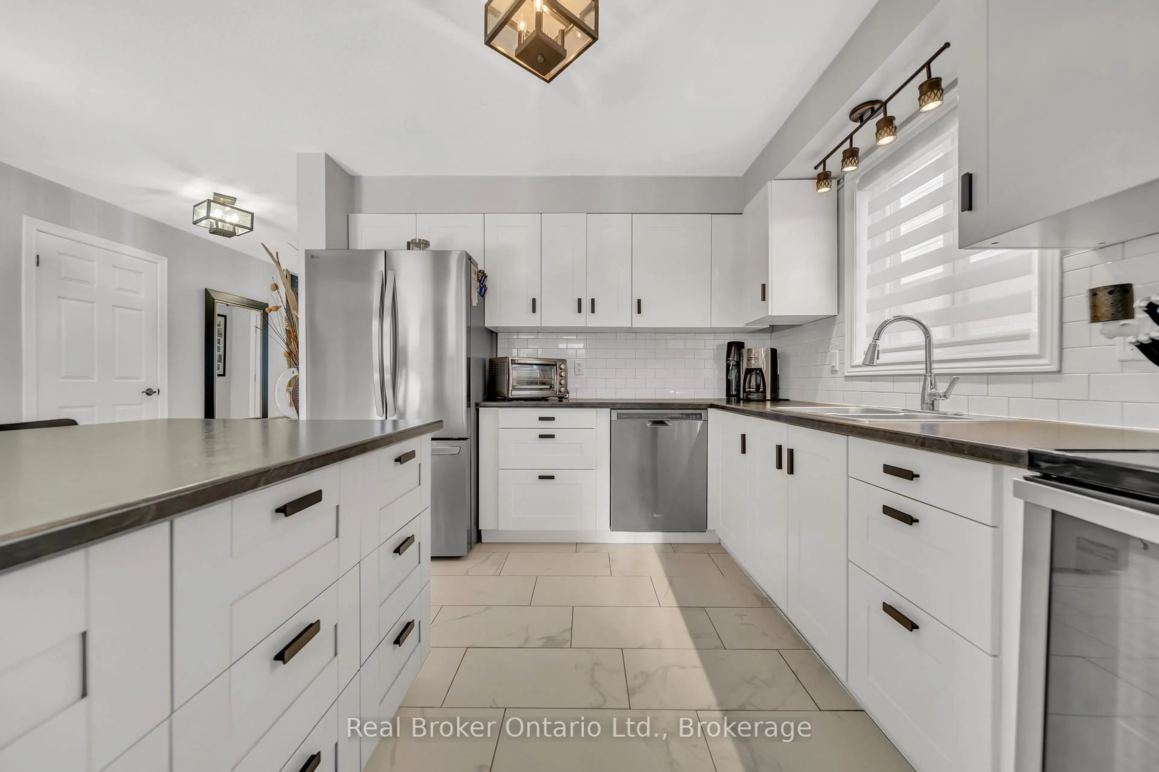 Open concept kitchen, ceramic/tile floor for 21 Mackay St, Guelph Ontario N1E 7H3