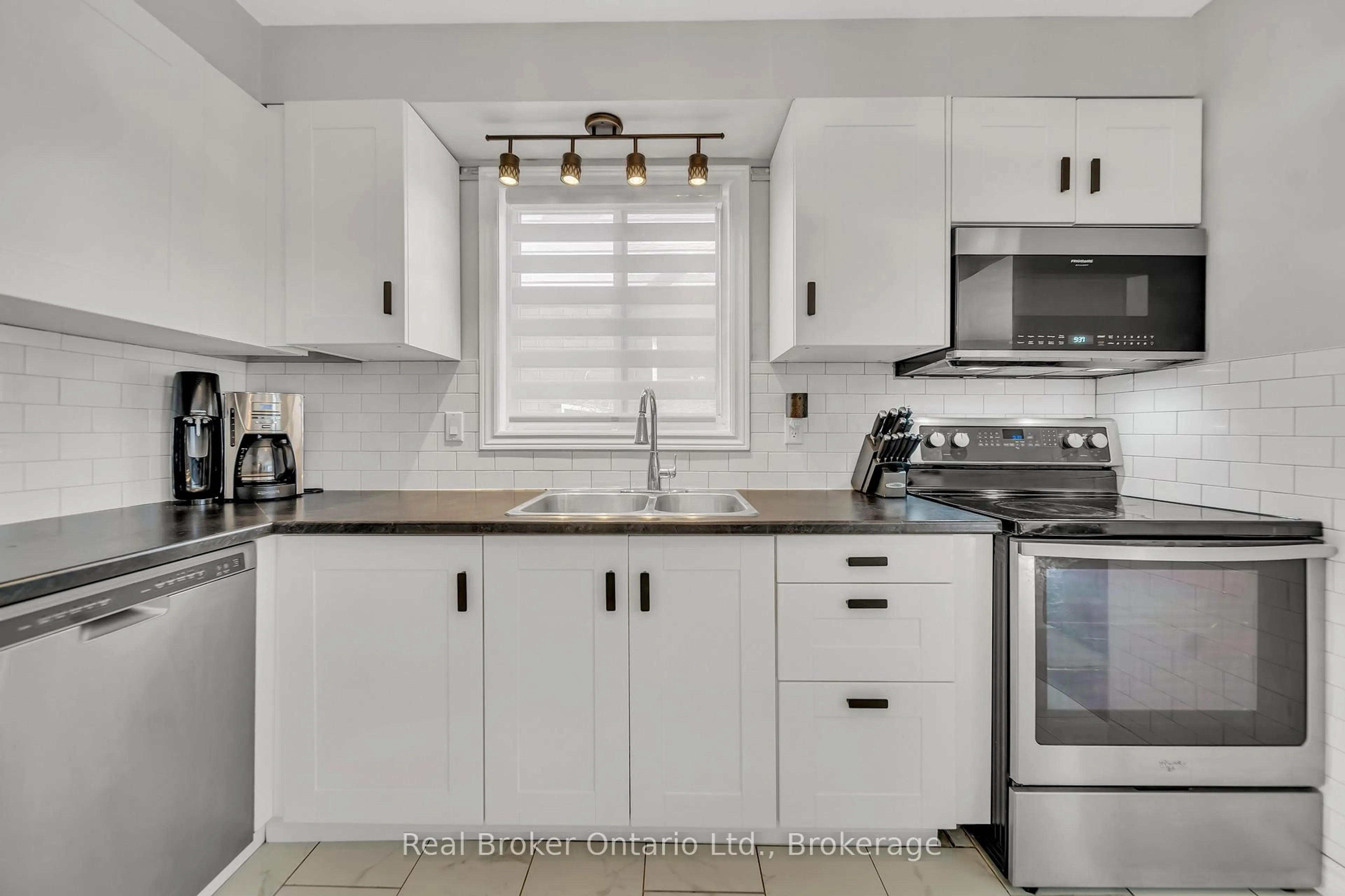Standard kitchen, ceramic/tile floor for 21 Mackay St, Guelph Ontario N1E 7H3