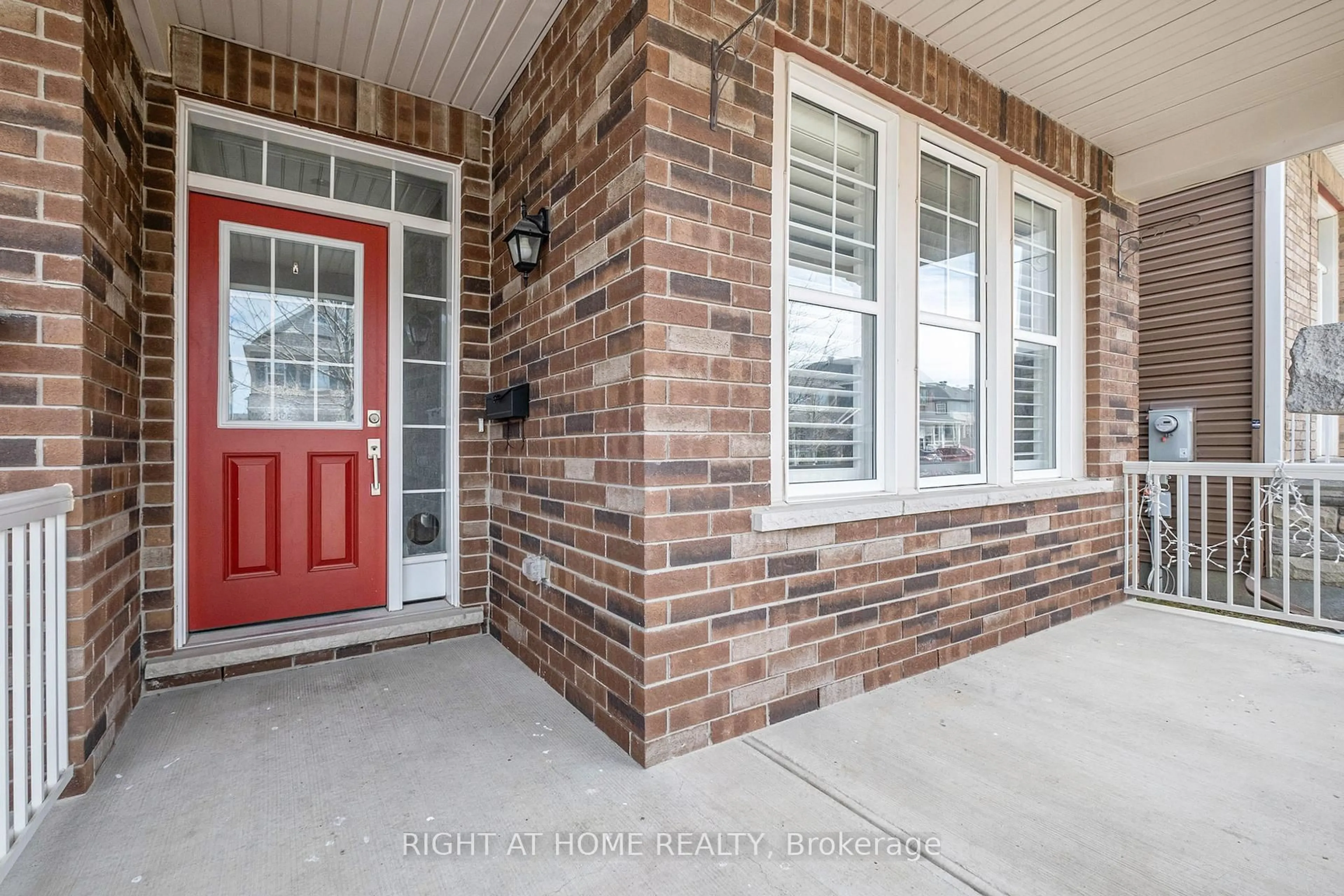 Home with brick exterior material, street for 186 Lamprey St, Ottawa Ontario K2J 6C3