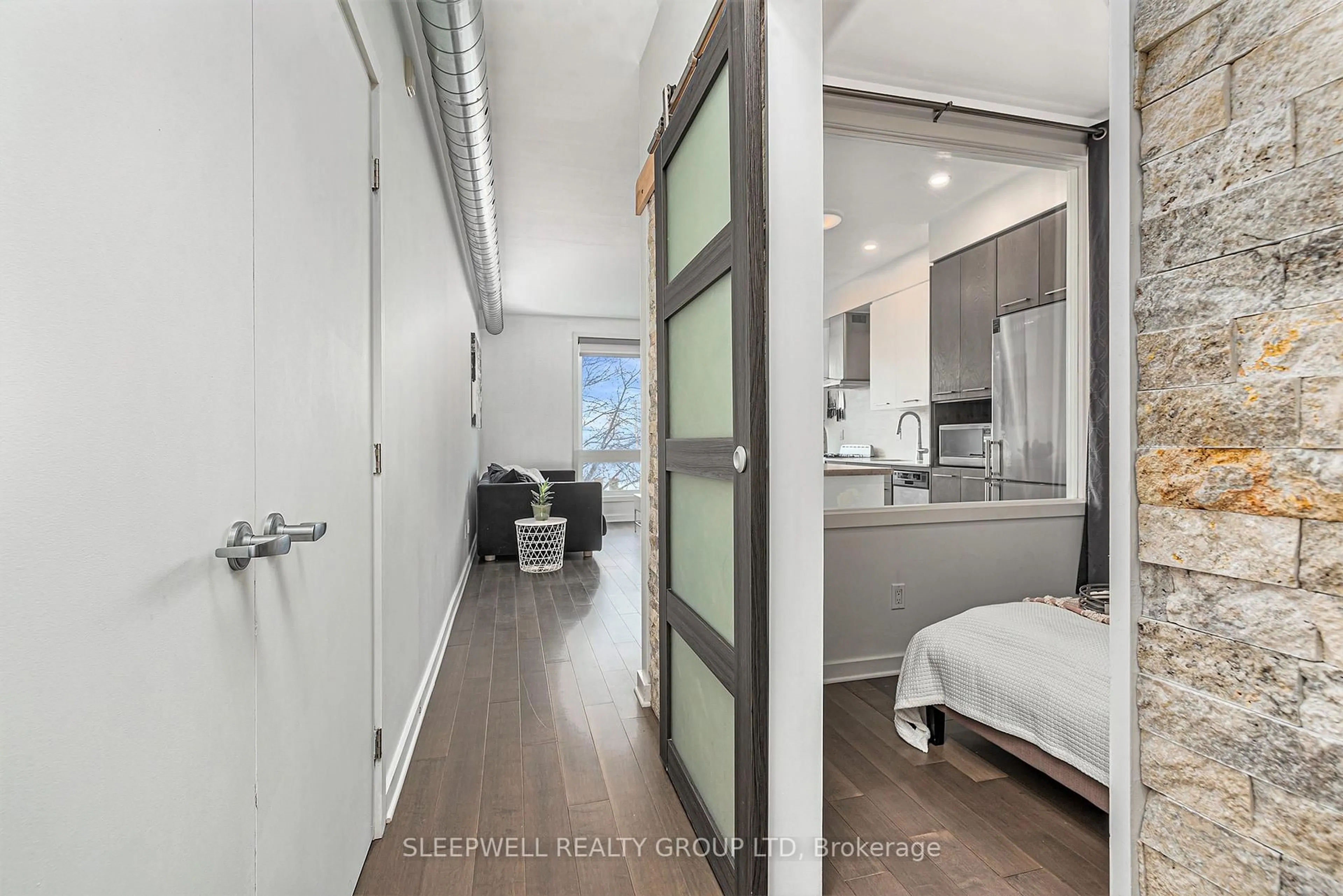 Unknown for 22 Perkins St #304, Ottawa Ontario K1R 7G5