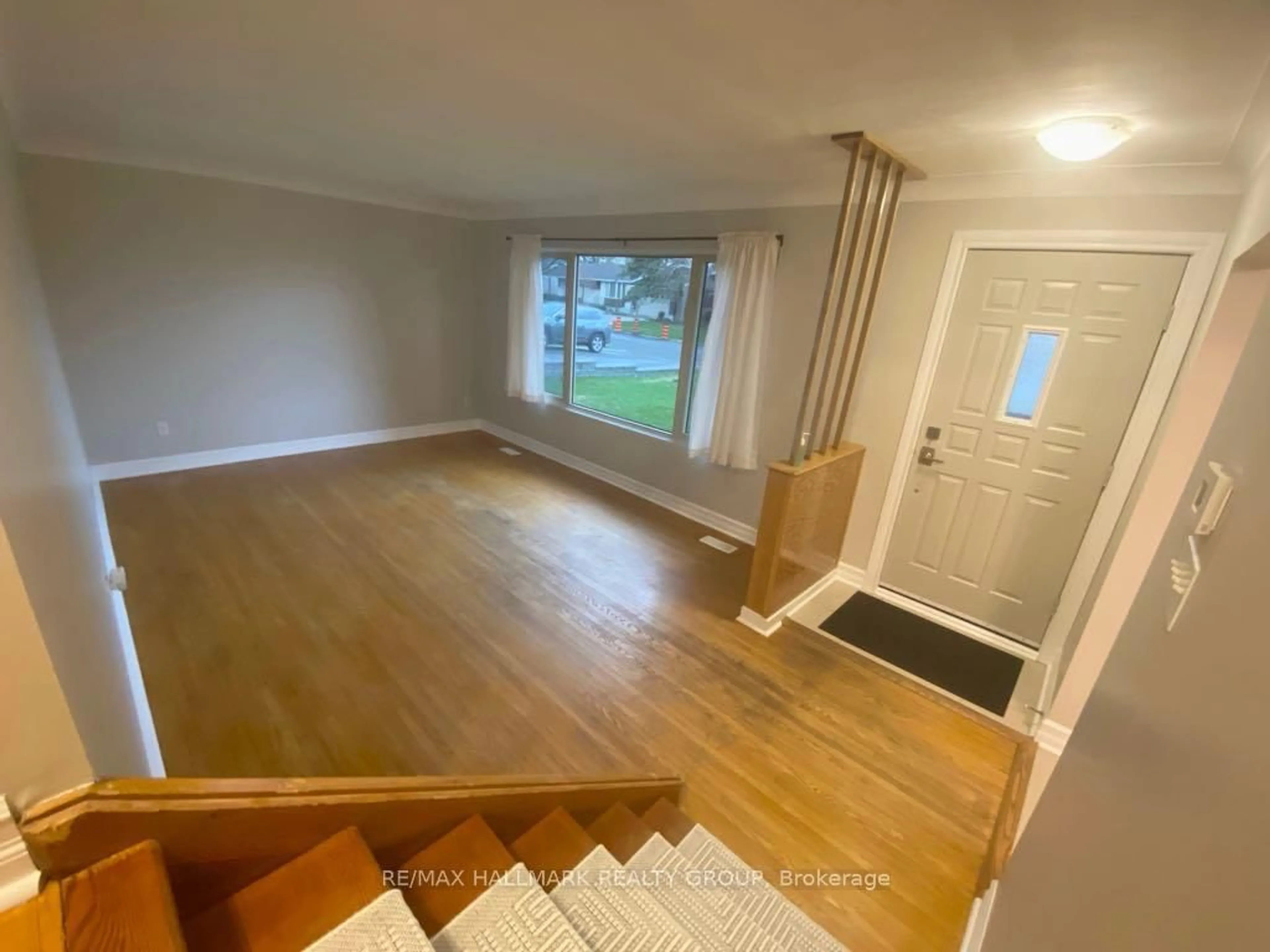 A pic of a room for 28 Kirkstall Ave, Ottawa Ontario K2G 3M5