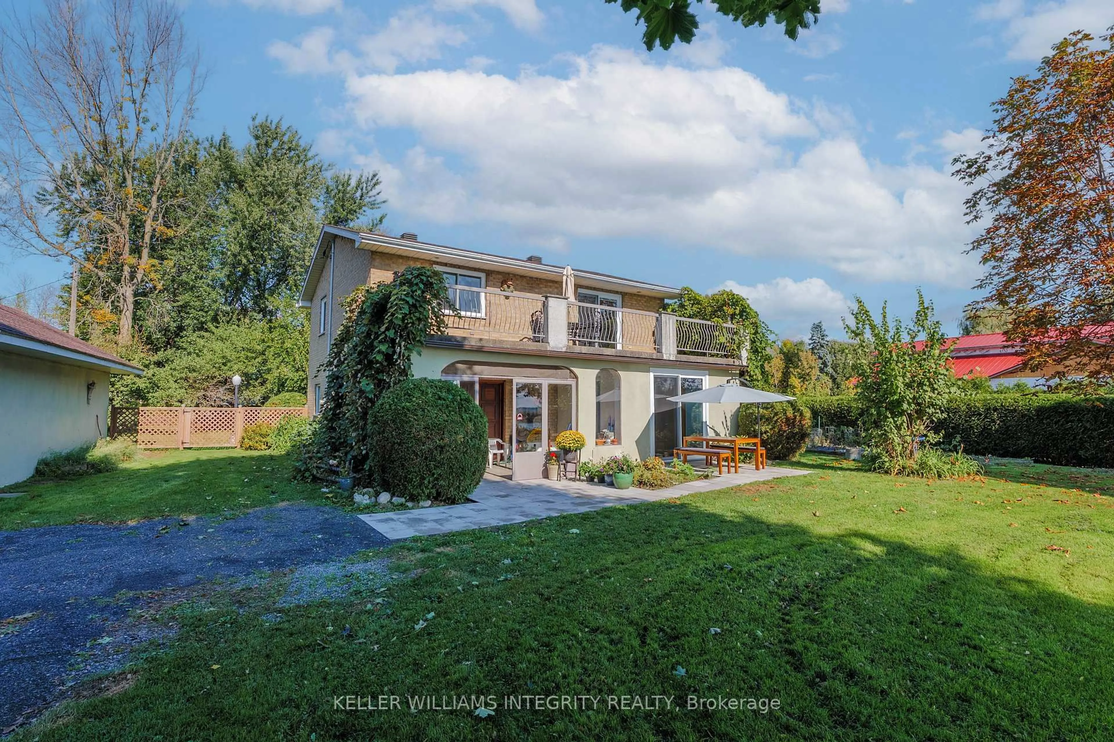 A pic from outside/outdoor area/front of a property/back of a property/a pic from drone, water/lake/river/ocean view for 6279 151st Ave-Gunn Cres, South Glengarry Ontario K0C 1E0