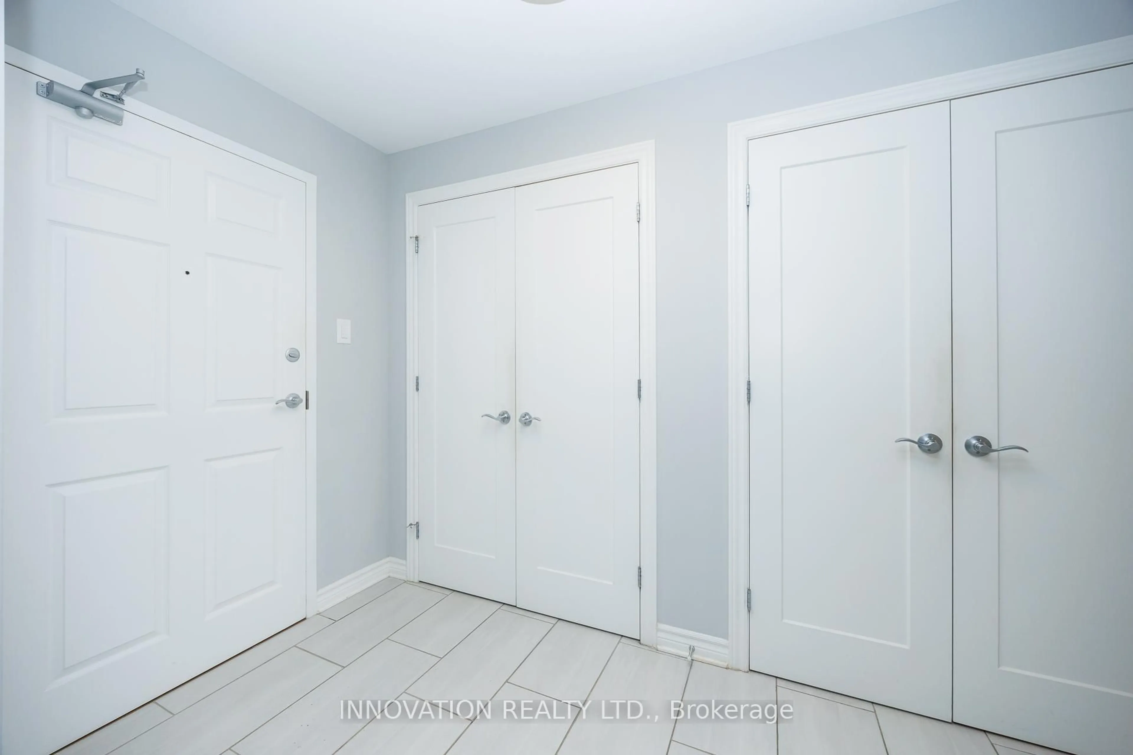 Indoor entryway for 320 Jatoba N/A #103, Ottawa Ontario K2V 0E7