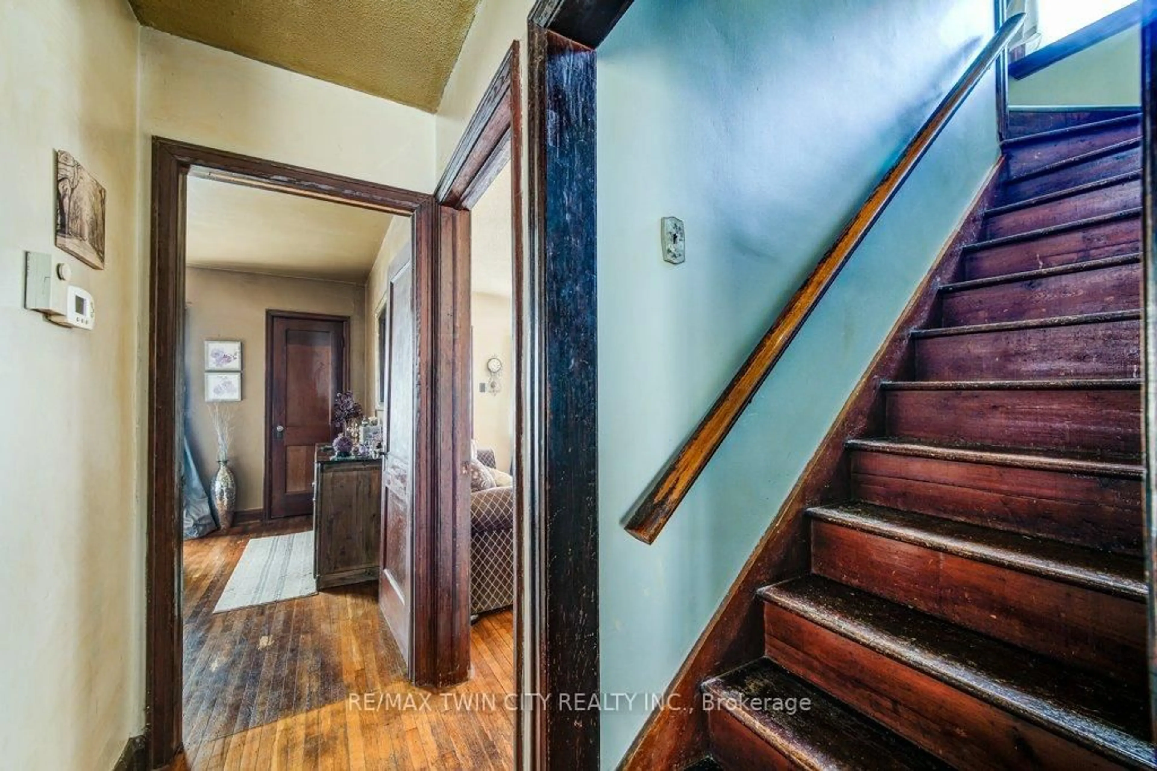 Unknown for 326 Blucher Blvd, Kitchener Ontario N2H 5V9