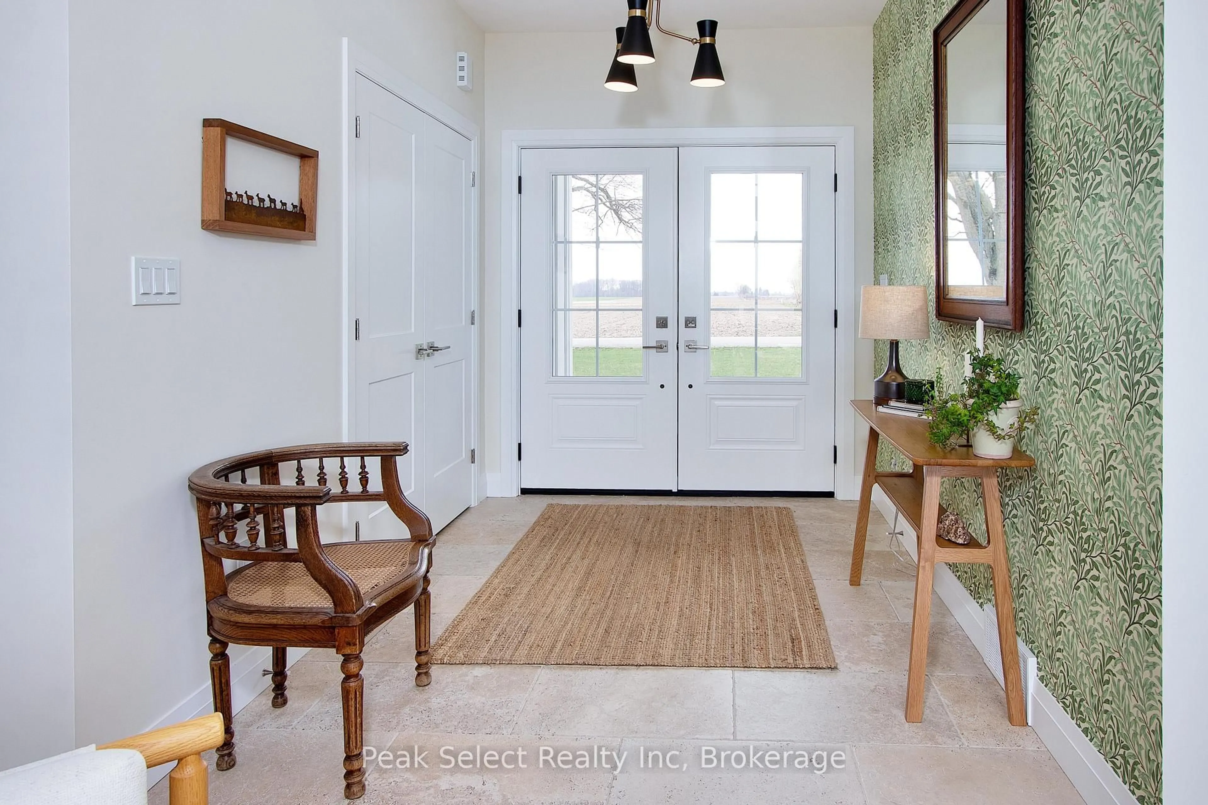 Indoor entryway for 4282 Line 39 Line, Perth East Ontario N0K 1X0