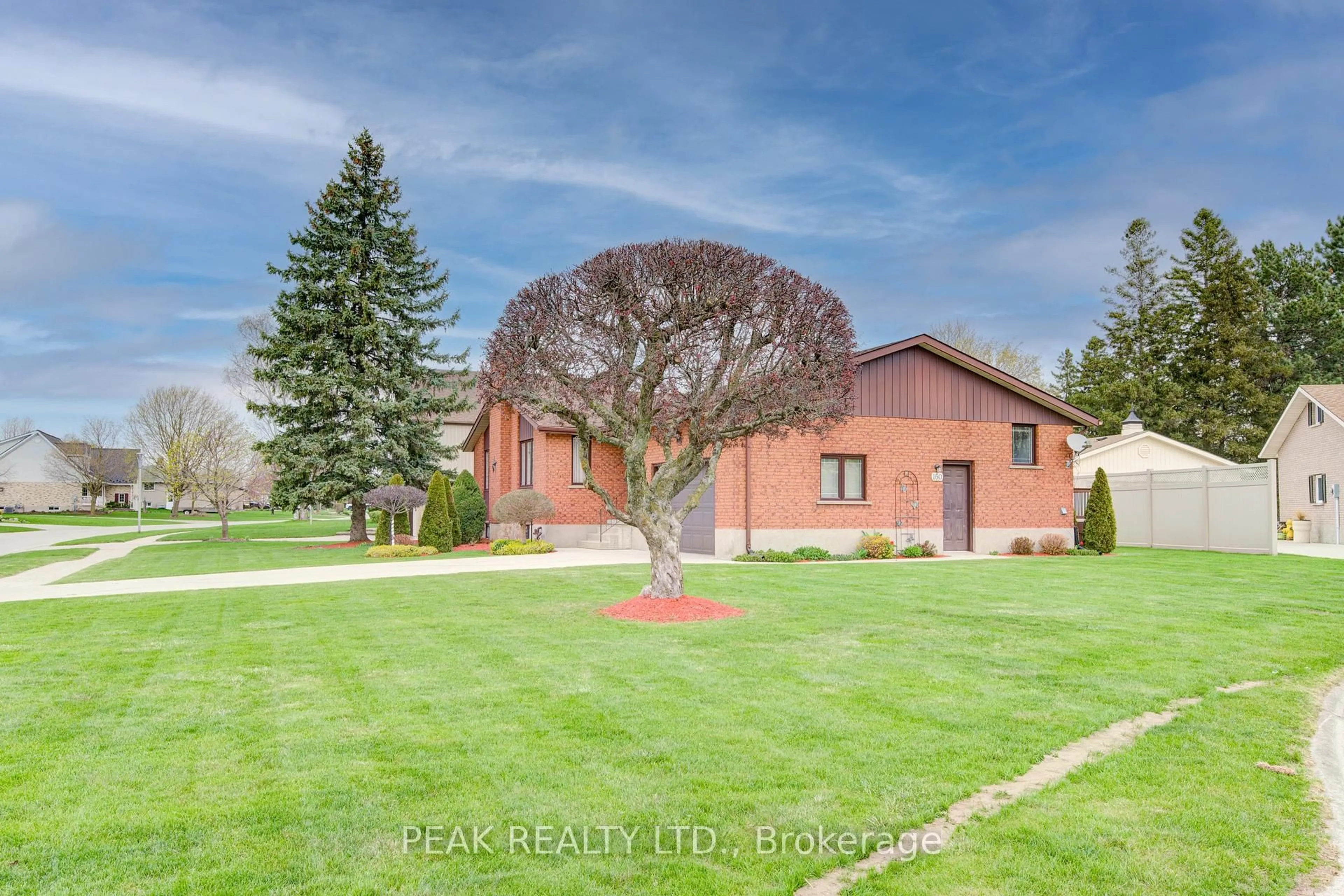 Home with brick exterior material, street for 160 Scott Crt, East Zorra-Tavistock Ontario N0B 2R0