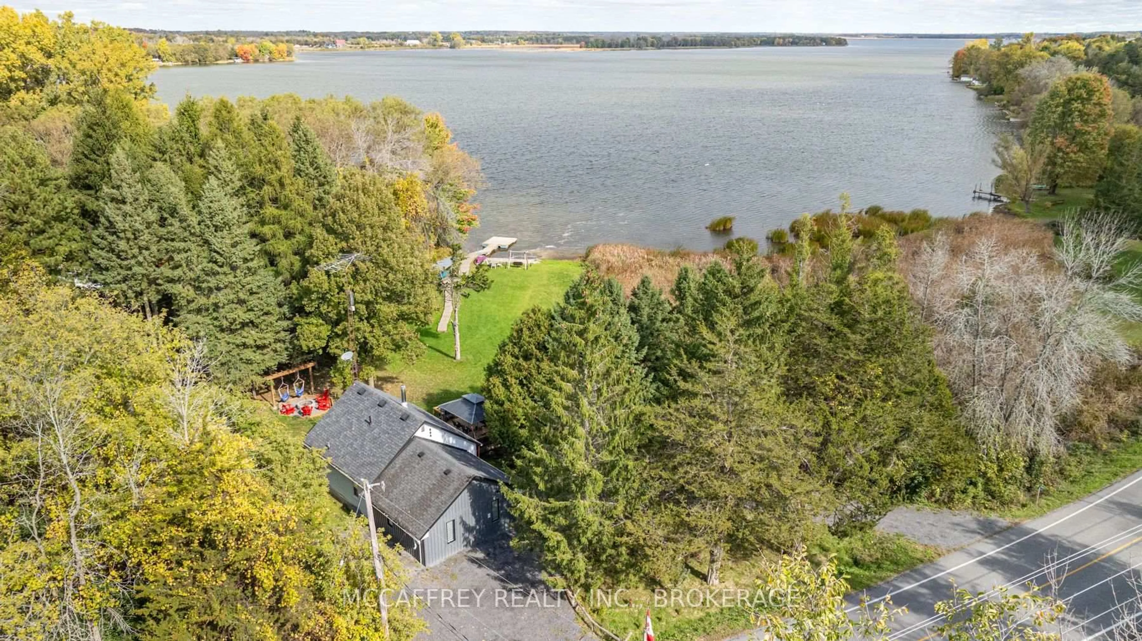 A pic from outside/outdoor area/front of a property/back of a property/a pic from drone, water/lake/river/ocean view for 1085 SOUTH SHORE Rd, Napanee Ontario K7R 3K7