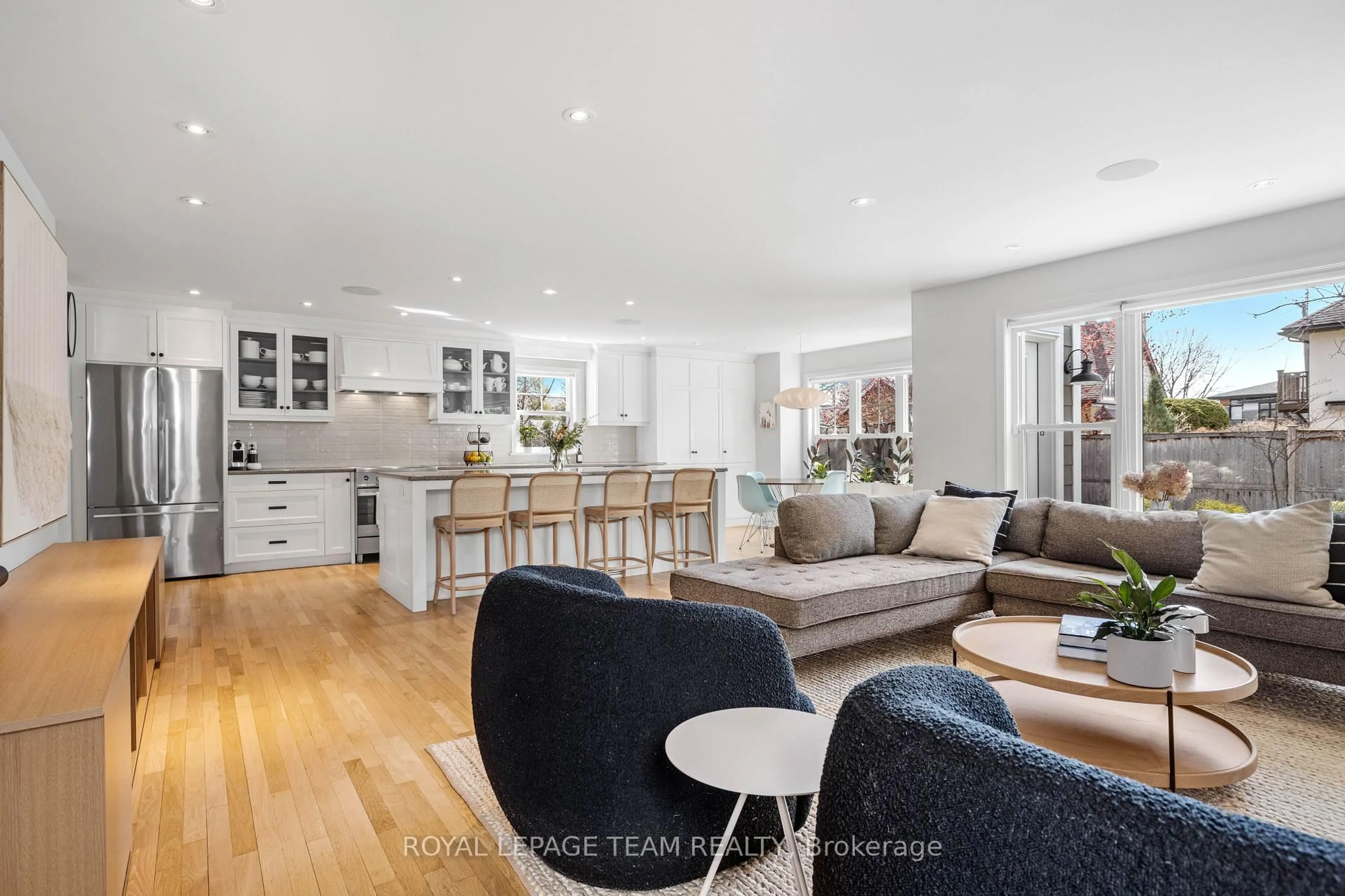 Open concept kitchen, unknown for 202 Faraday St, Ottawa Ontario K1Y 3M6
