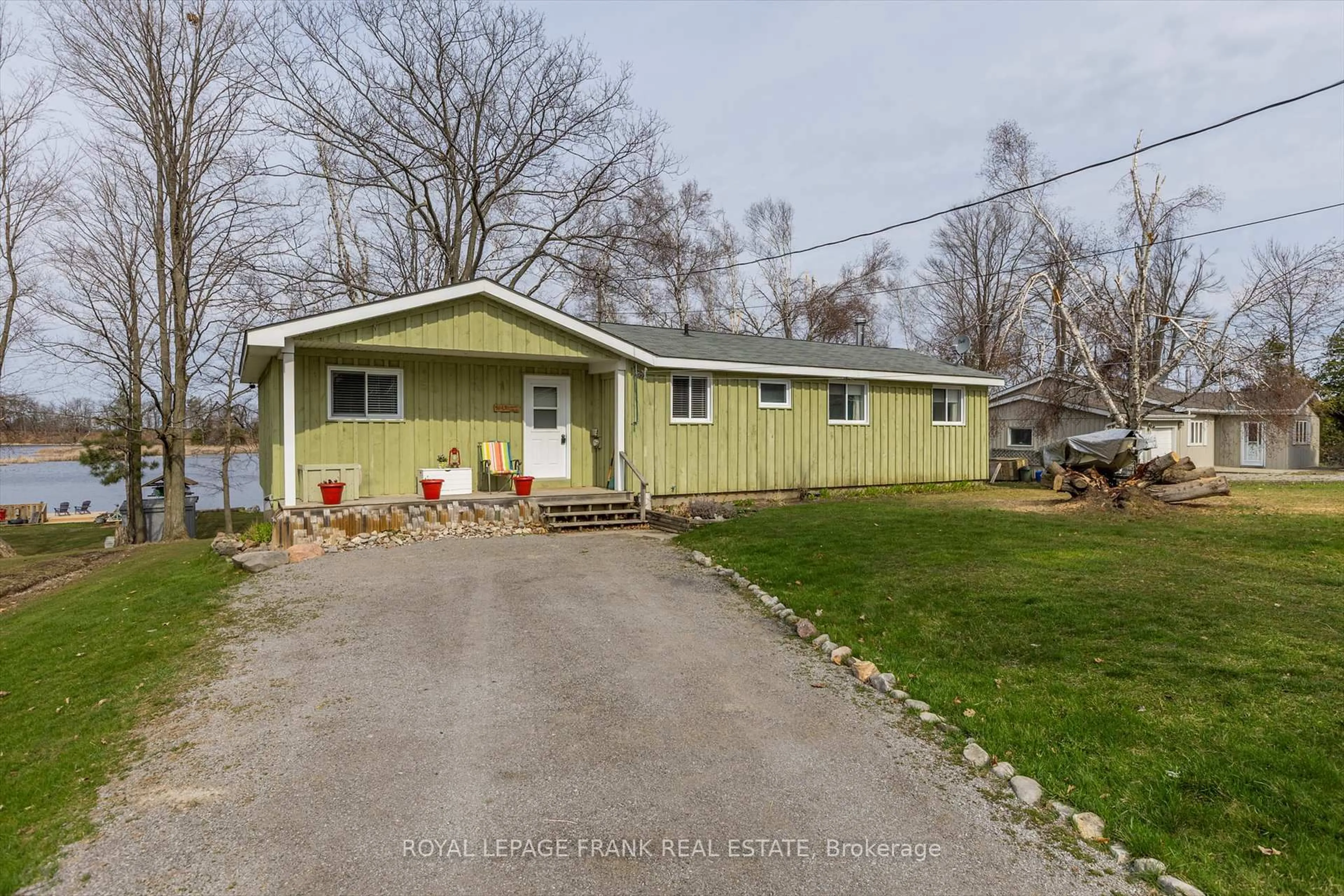 A pic from outside/outdoor area/front of a property/back of a property/a pic from drone, street for 26 Sunset Dr, Curve Lake First Nation 35 Ontario K0L 1R0