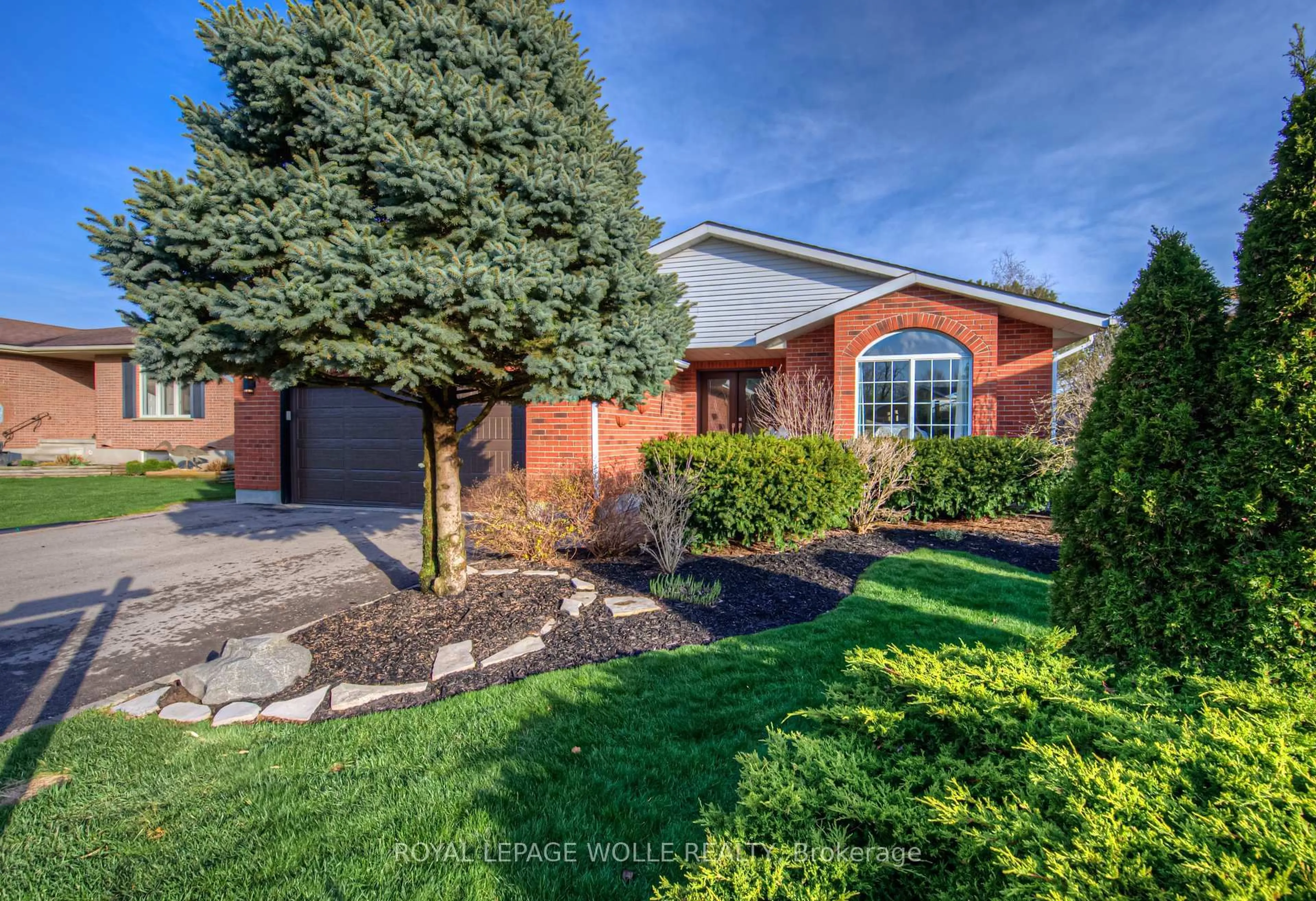 Home with brick exterior material, street for 365 Twinflower Cres, Waterloo Ontario N2V 1X3