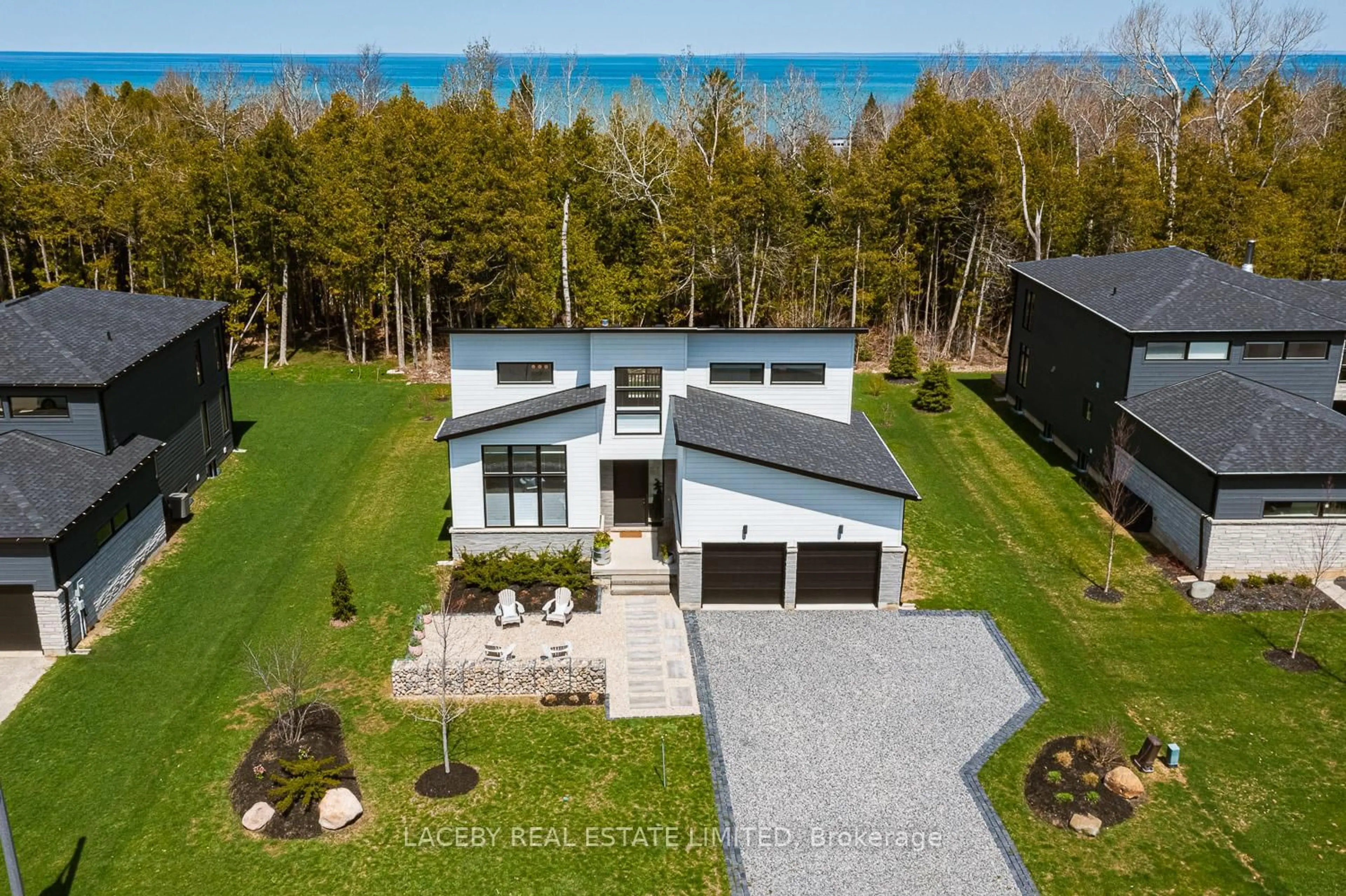 A pic from outside/outdoor area/front of a property/back of a property/a pic from drone, water/lake/river/ocean view for 121 Tekiah Rd, Blue Mountains Ontario N0H 1J0