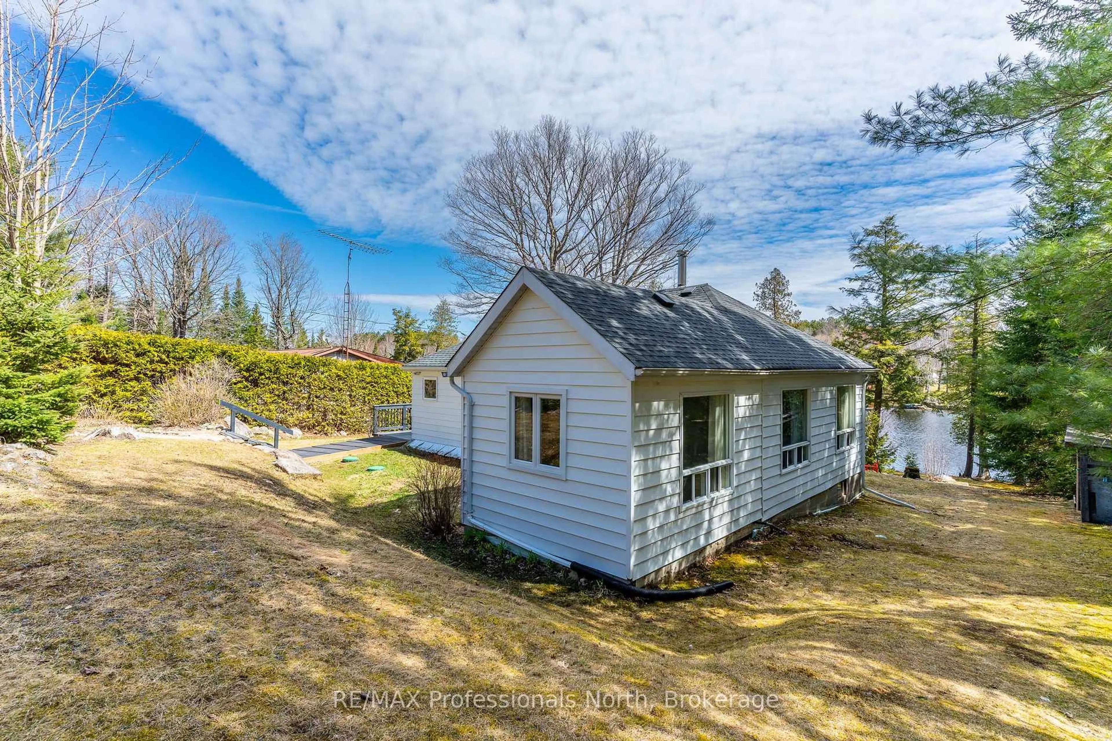 Shed for 1054 Grace River Rd, Highlands East Ontario K0L 1M0