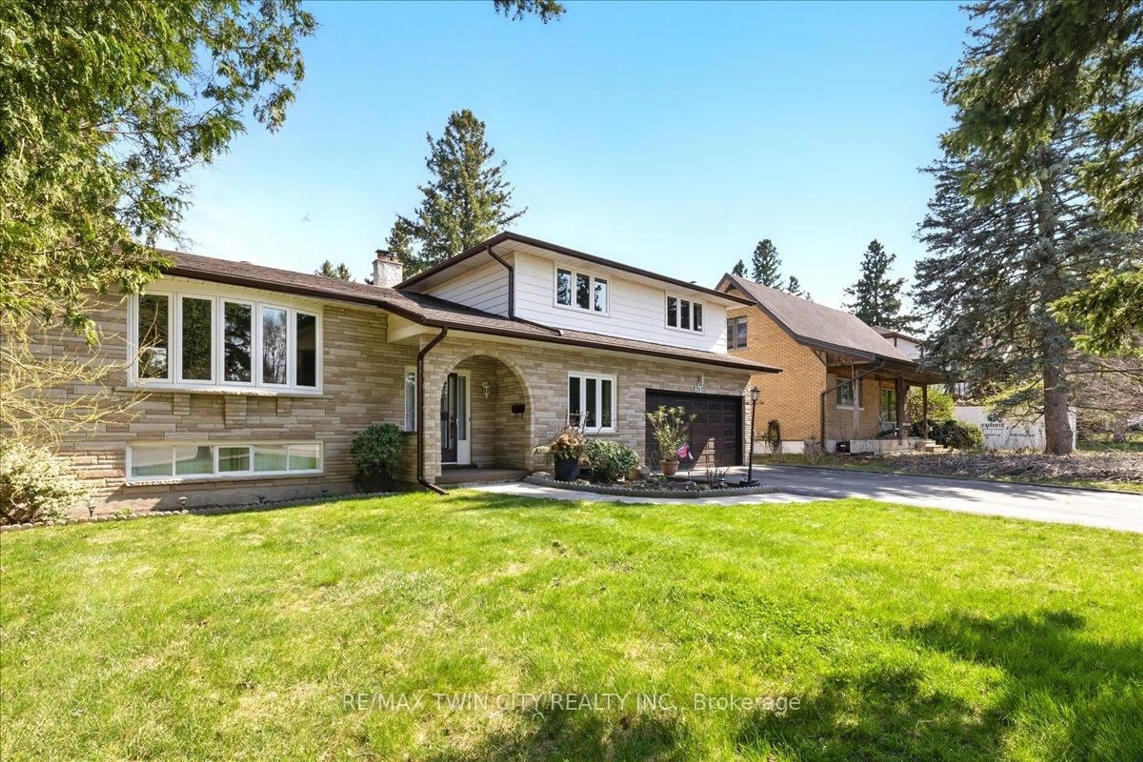 Home with brick exterior material, street for 263 Normandy Ave, Waterloo Ontario N2K 1X6