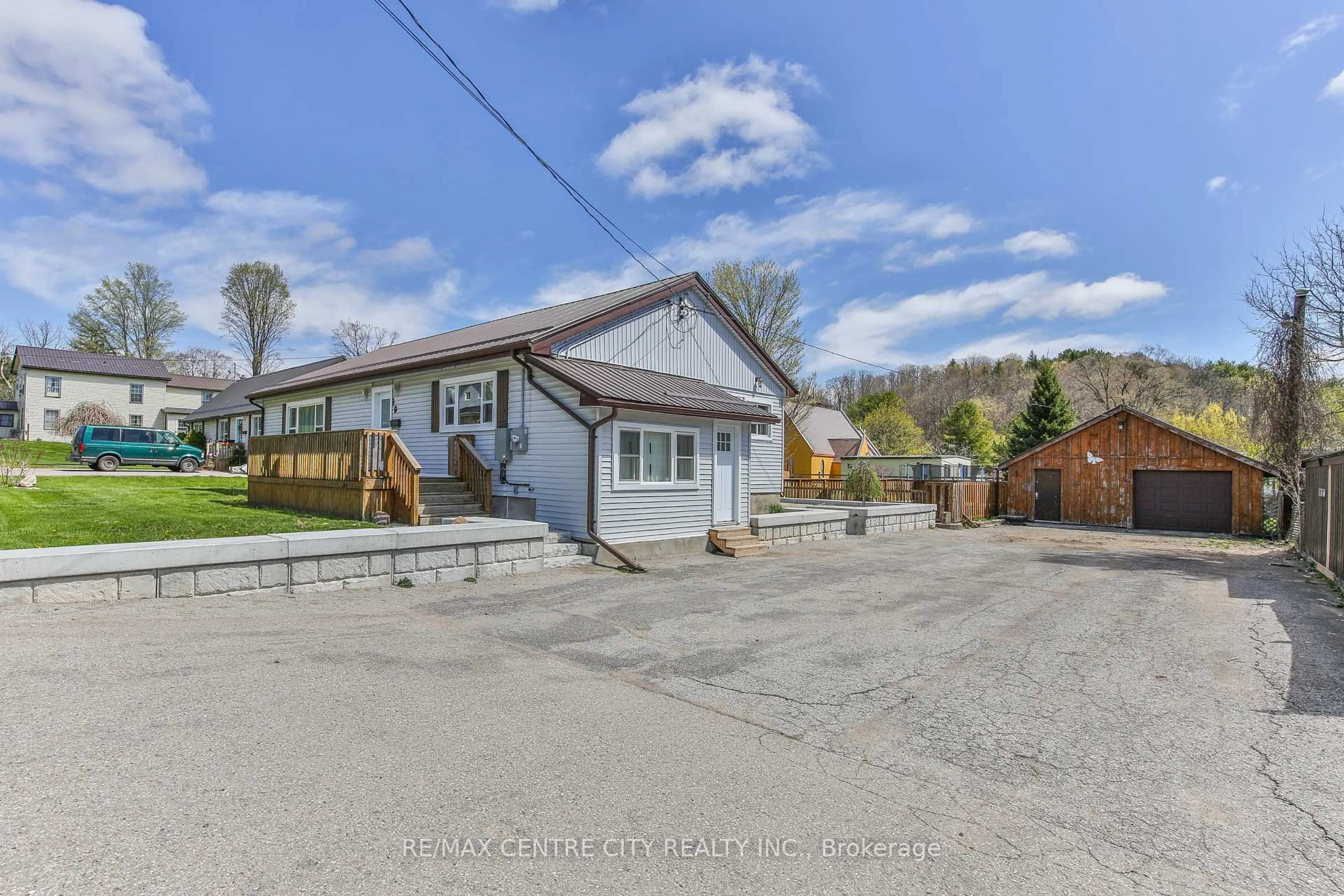A pic from outside/outdoor area/front of a property/back of a property/a pic from drone, street for 10 Elm St, Bayham Ontario N0J 1Z0
