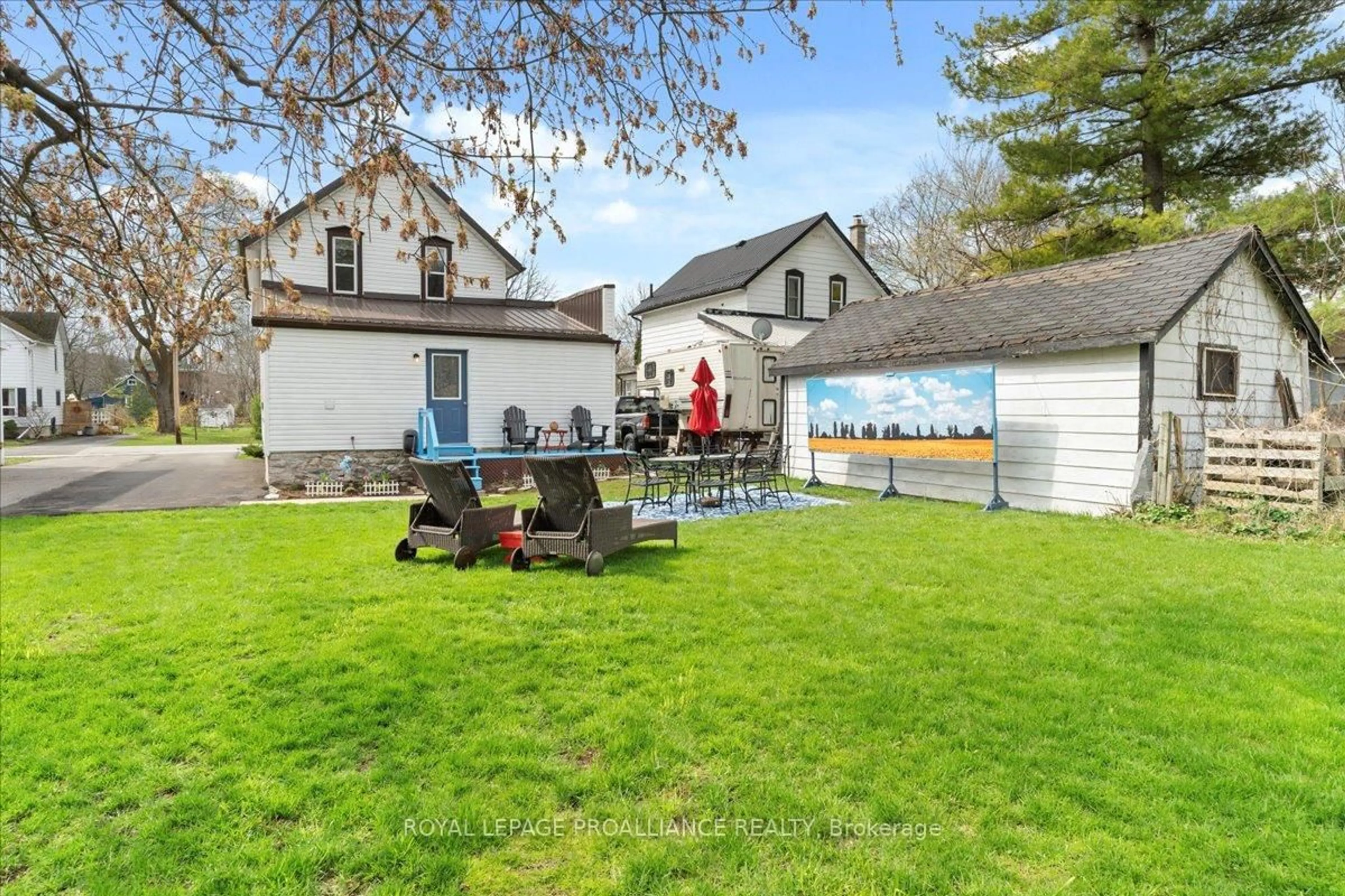 Patio, street for 108 Inkerman St, Trent Hills Ontario K0L 1L0
