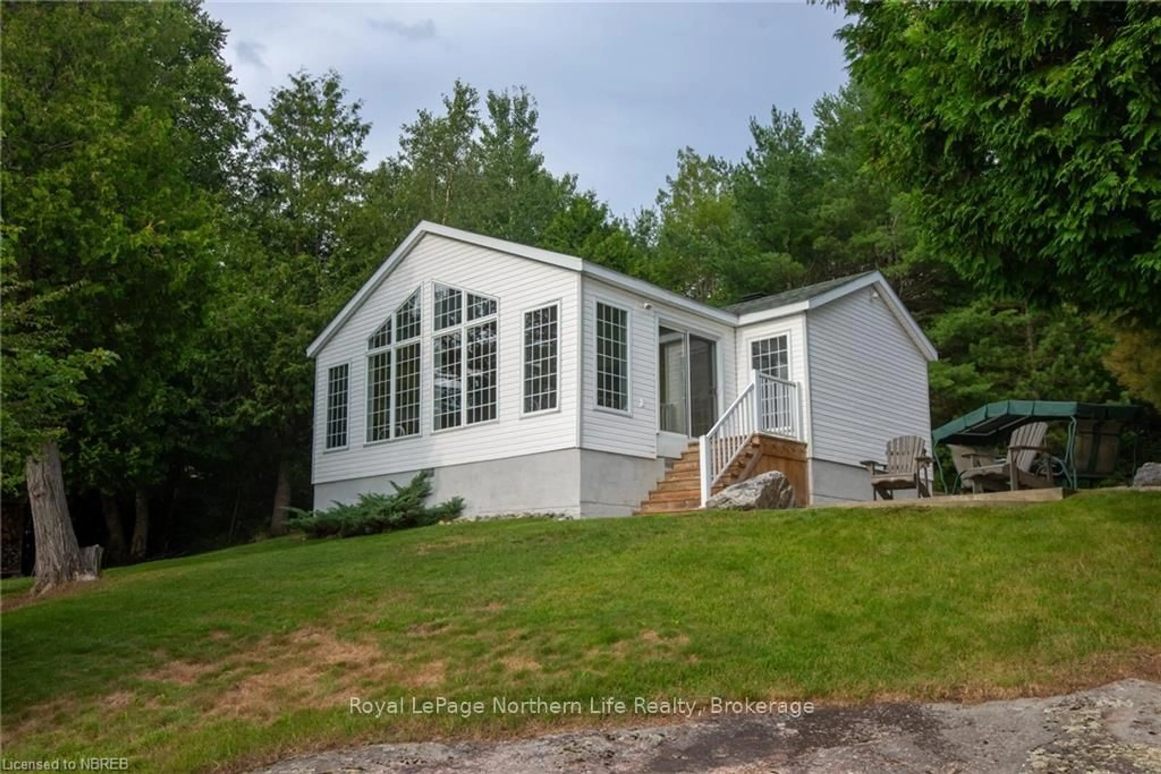 Home with vinyl exterior material, unknown for 1089 LAC CLAIR Rd, West Nipissing Ontario P0H 1M0