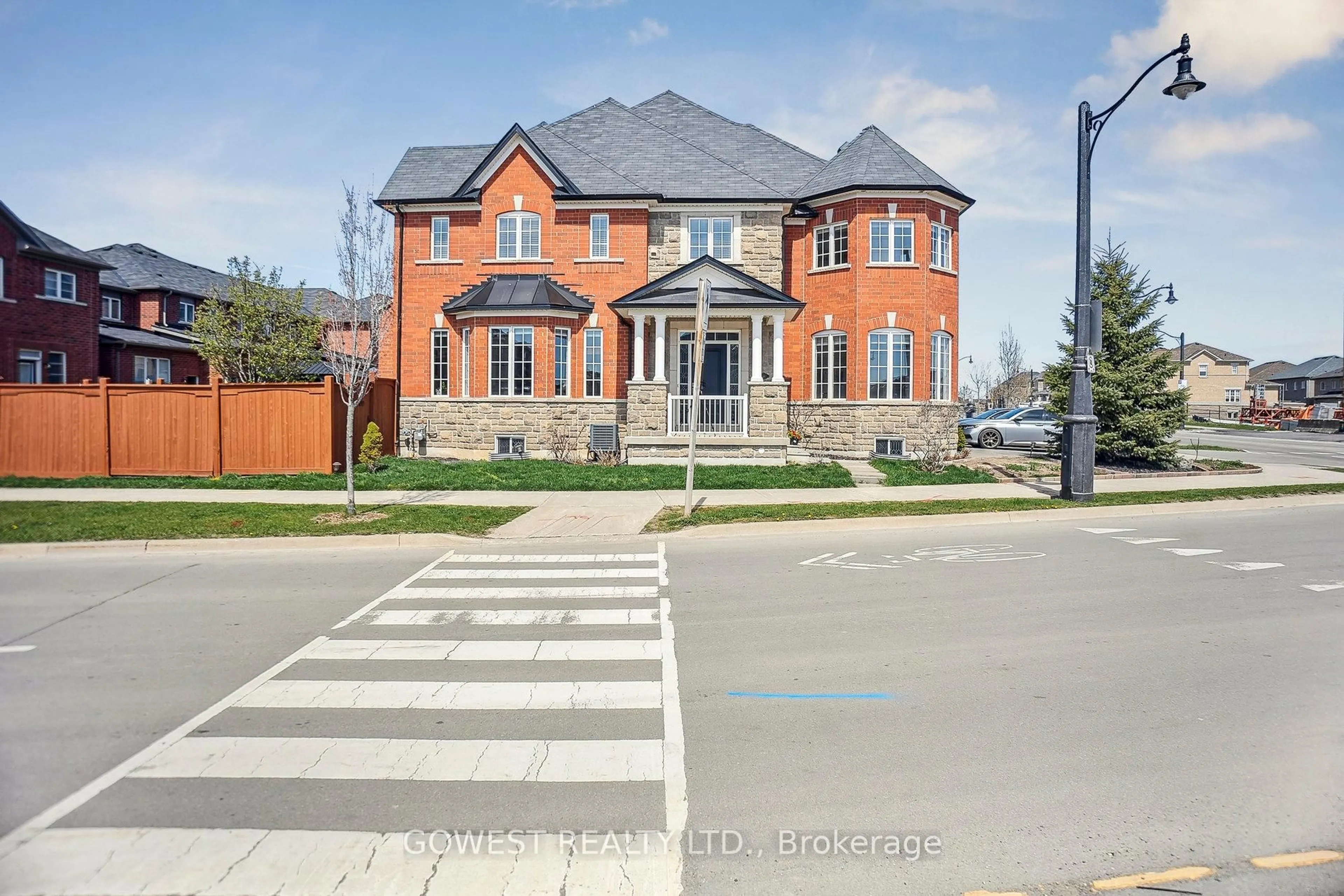 Home with brick exterior material, street for 83 Skinner Rd, Hamilton Ontario L0R 2H7