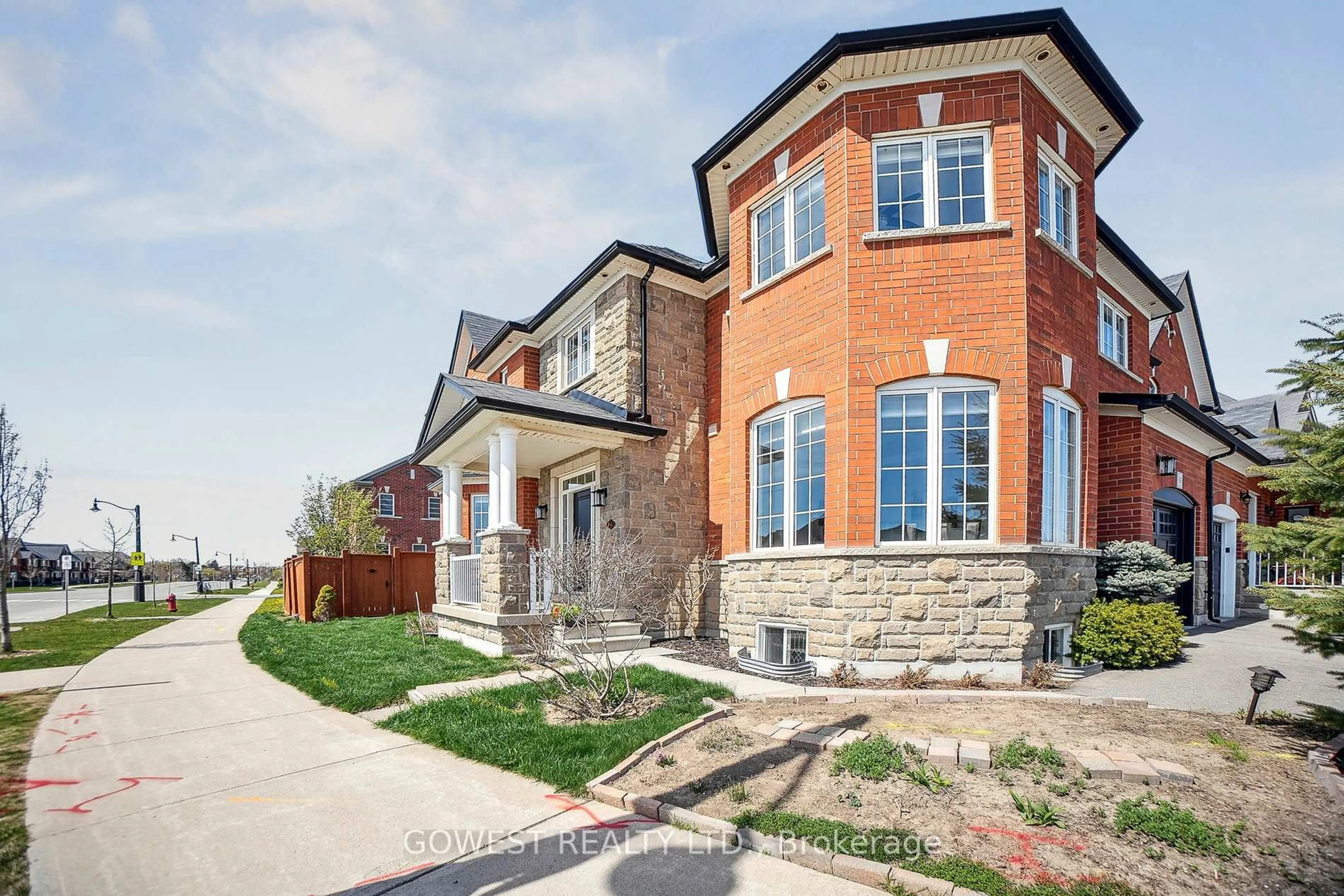 Home with brick exterior material, street for 83 Skinner Rd, Hamilton Ontario L0R 2H7