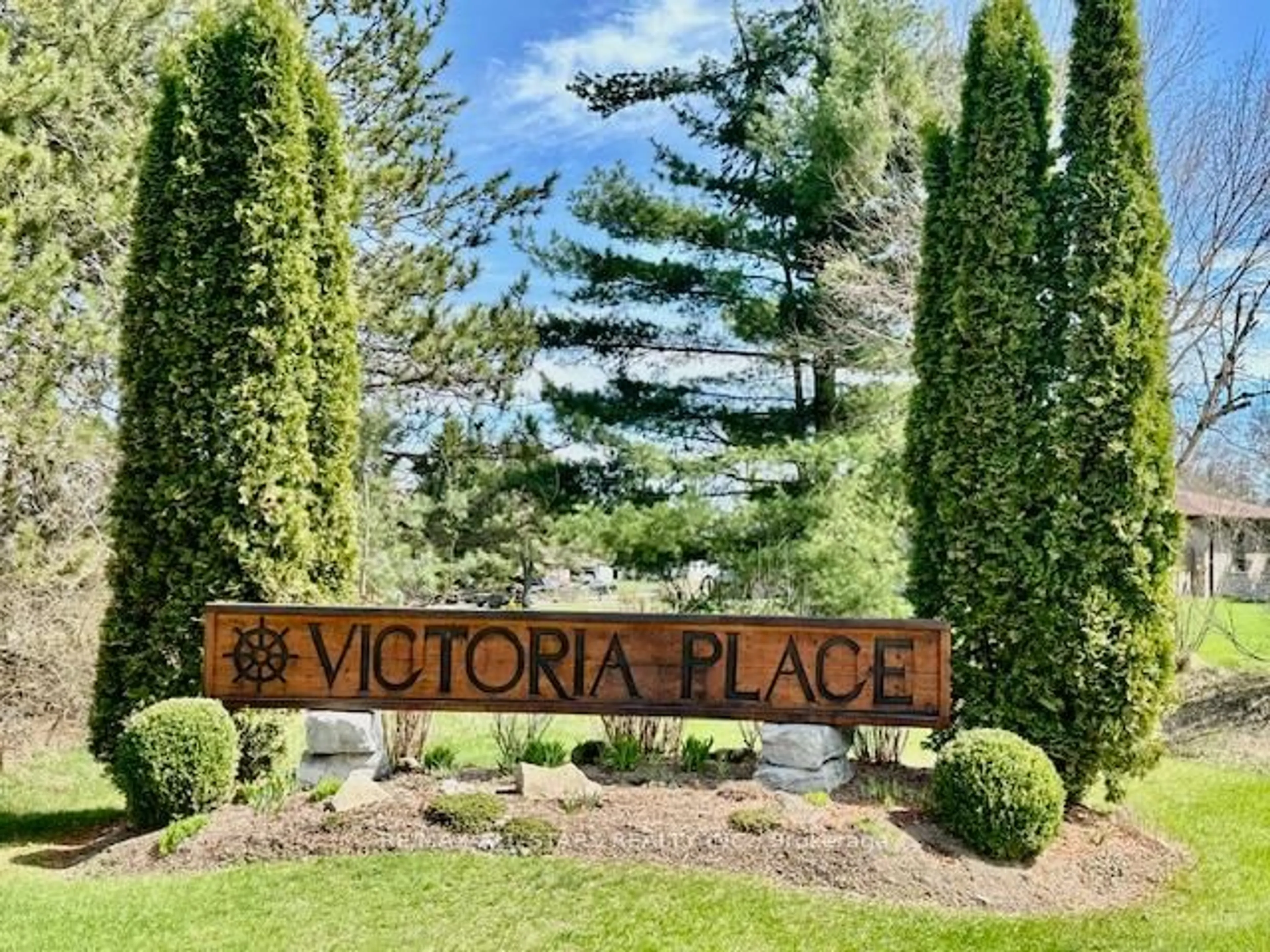 Indoor foyer for 369 The Captain's Cor N/A, Kawartha Lakes Ontario K0M 1A0