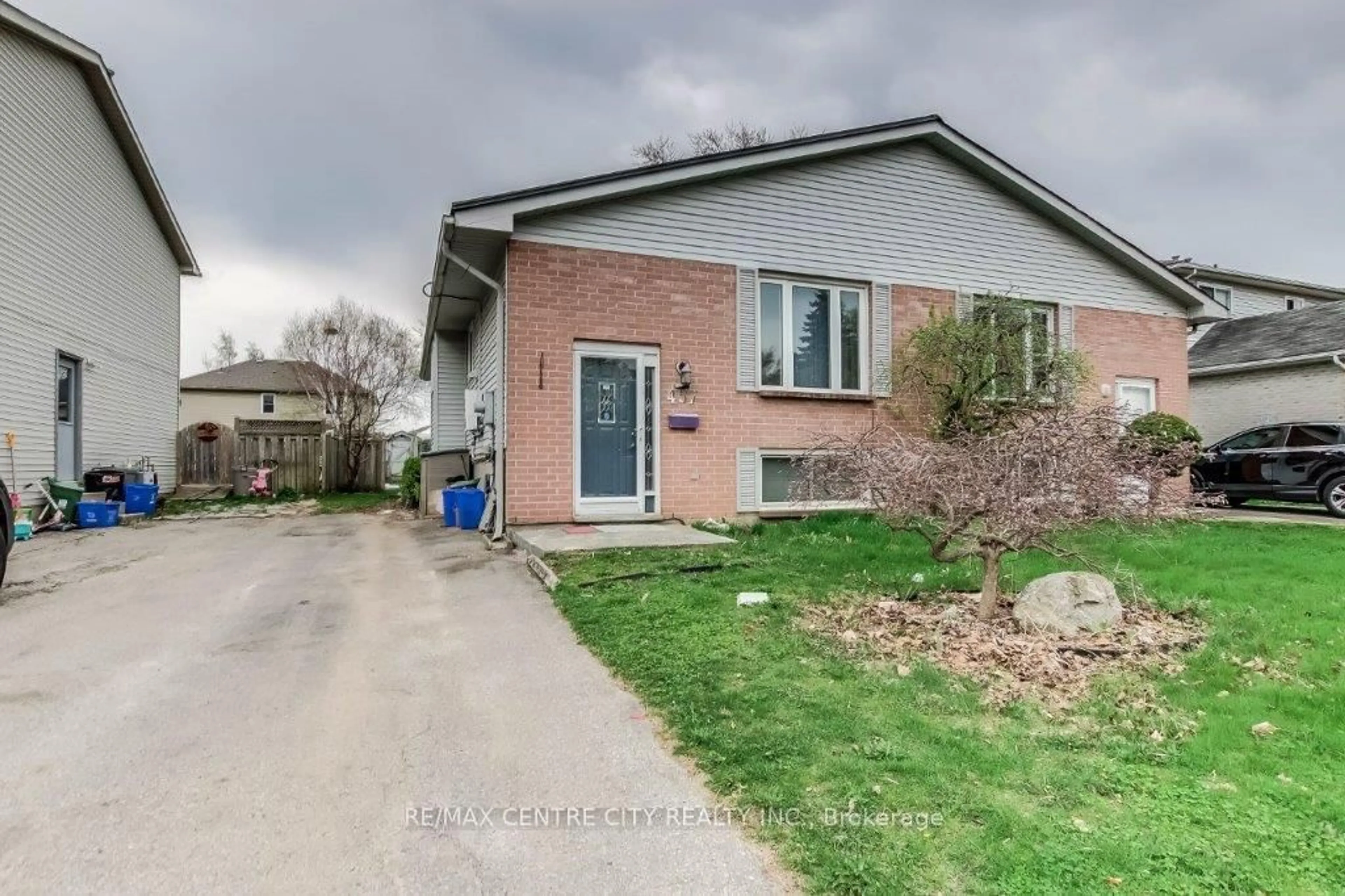 Home with brick exterior material, street for 457 ADMIRAL Dr, London East Ontario N5V 1J3