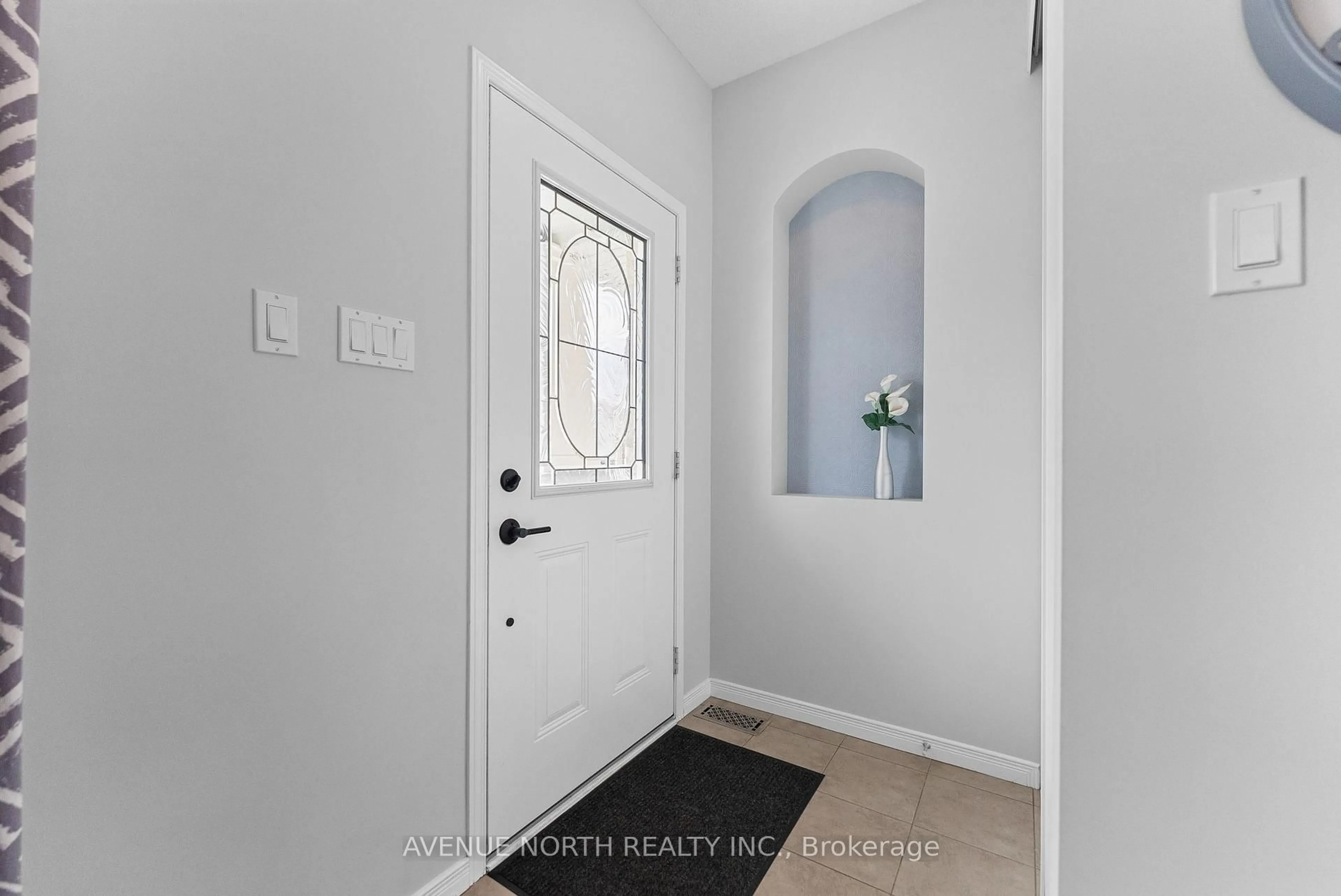 Indoor entryway for 138 Potts Private, Ottawa Ontario K4A 0N7