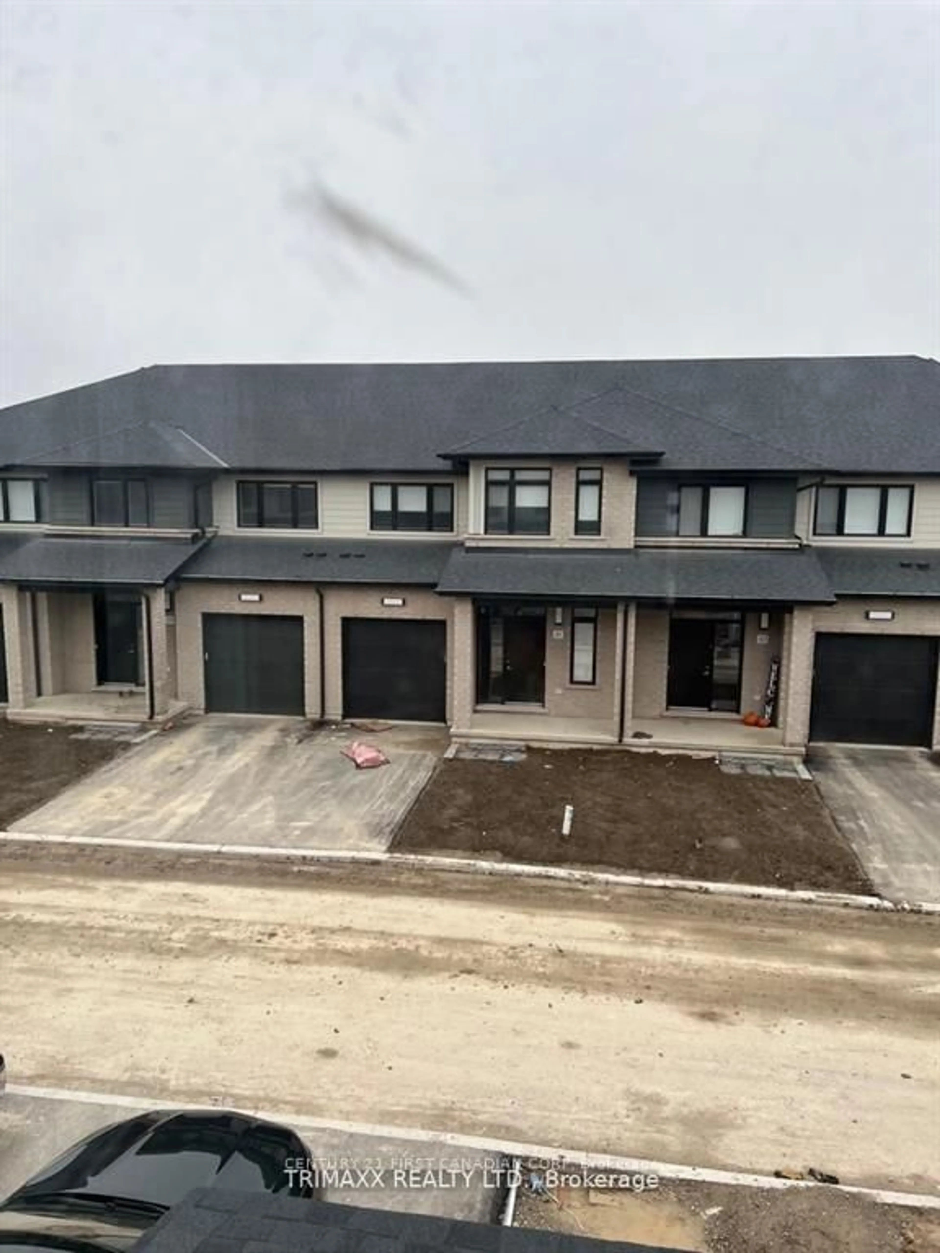 A pic from outside/outdoor area/front of a property/back of a property/a pic from drone, building for 3635 Southbridge Ave #46, London South Ontario N6L 0G8