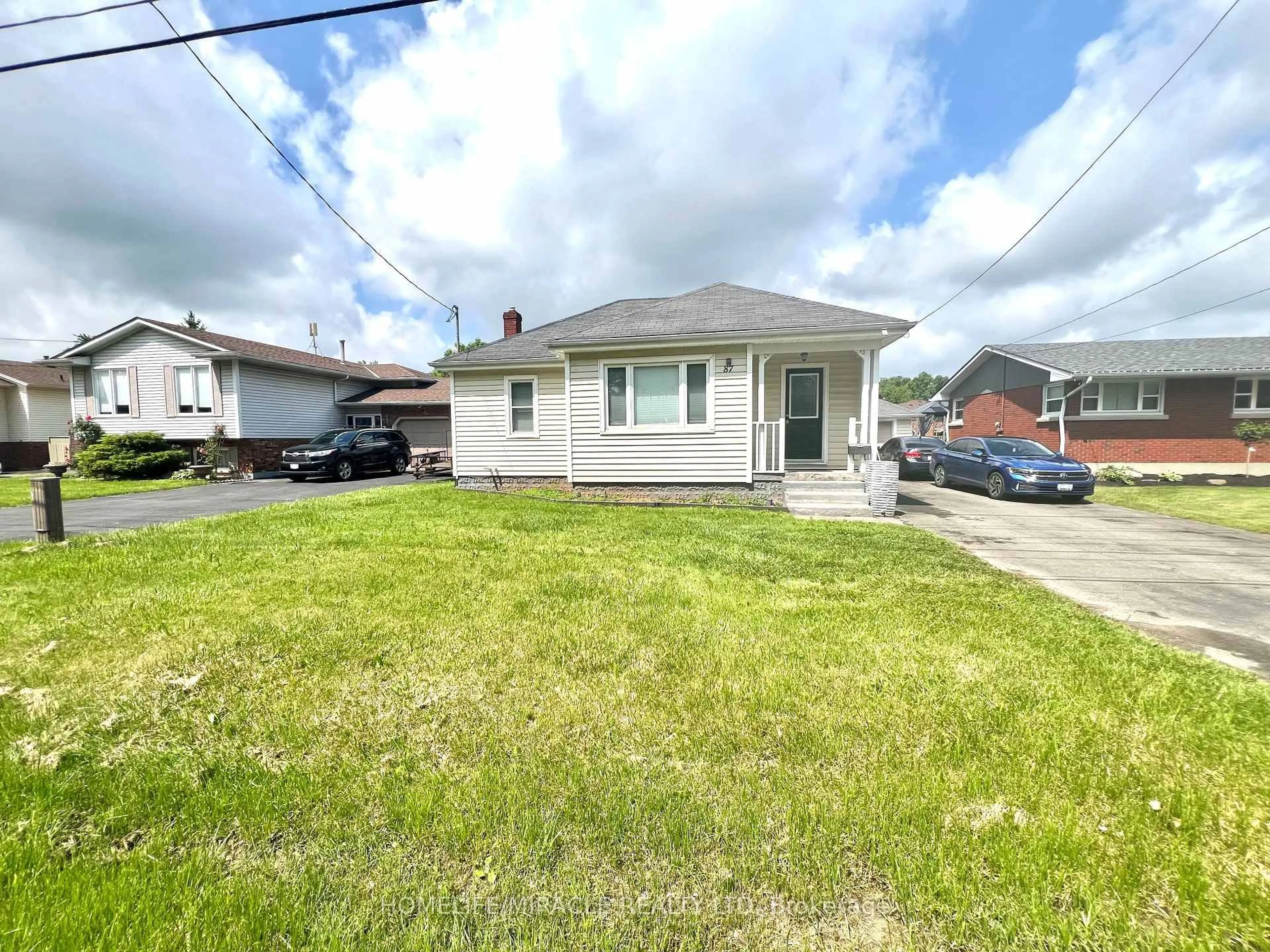 Unknown for 87 Rice Rd, Welland Ontario L3C 2V6