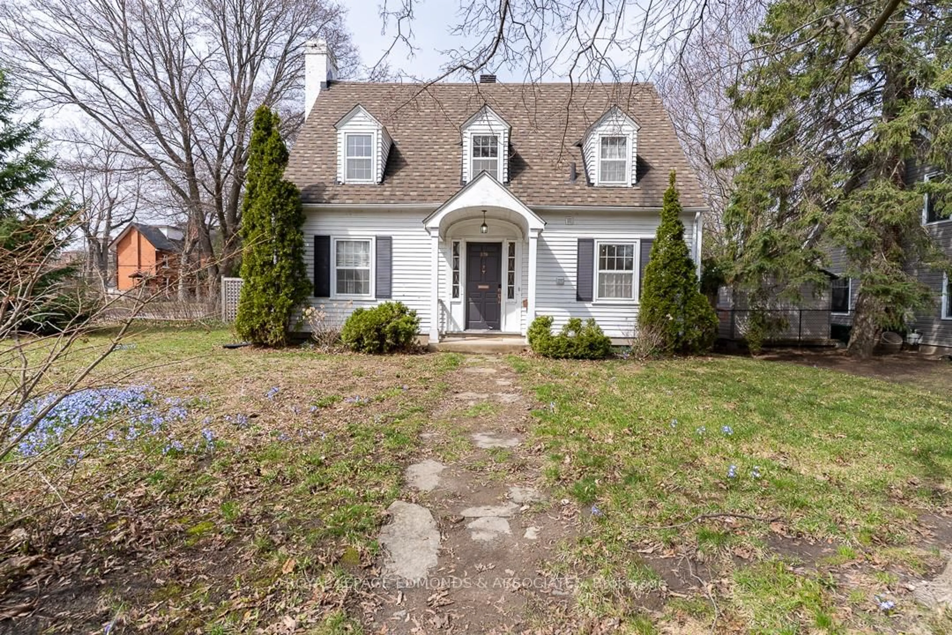 Unknown for 278 William St, Pembroke Ontario K8A 1N9