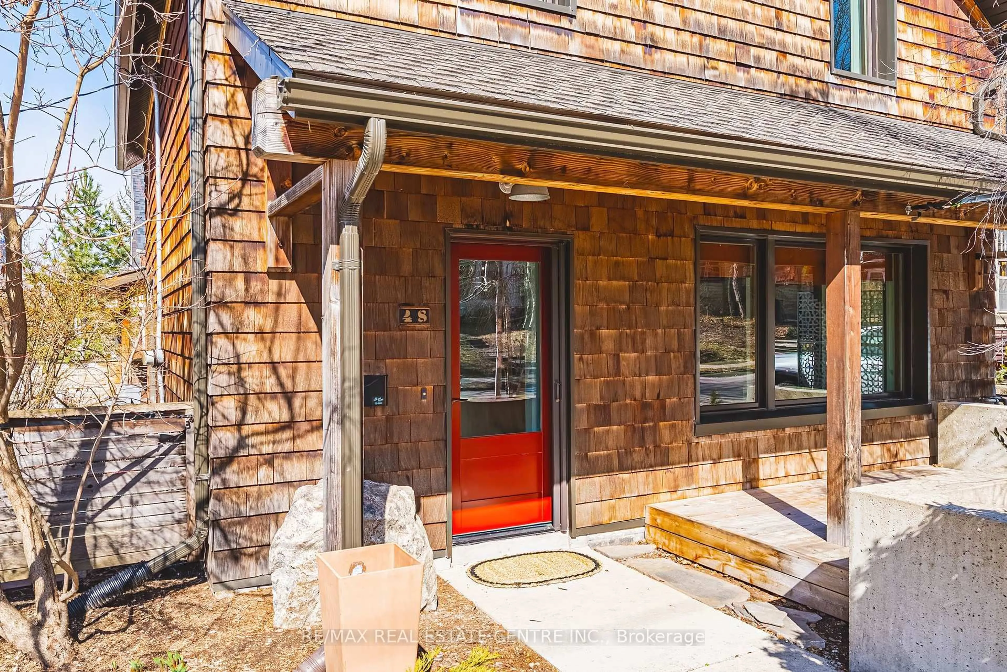 Home with brick exterior material, street for 48 George St, Waterloo Ontario N2J 1K7