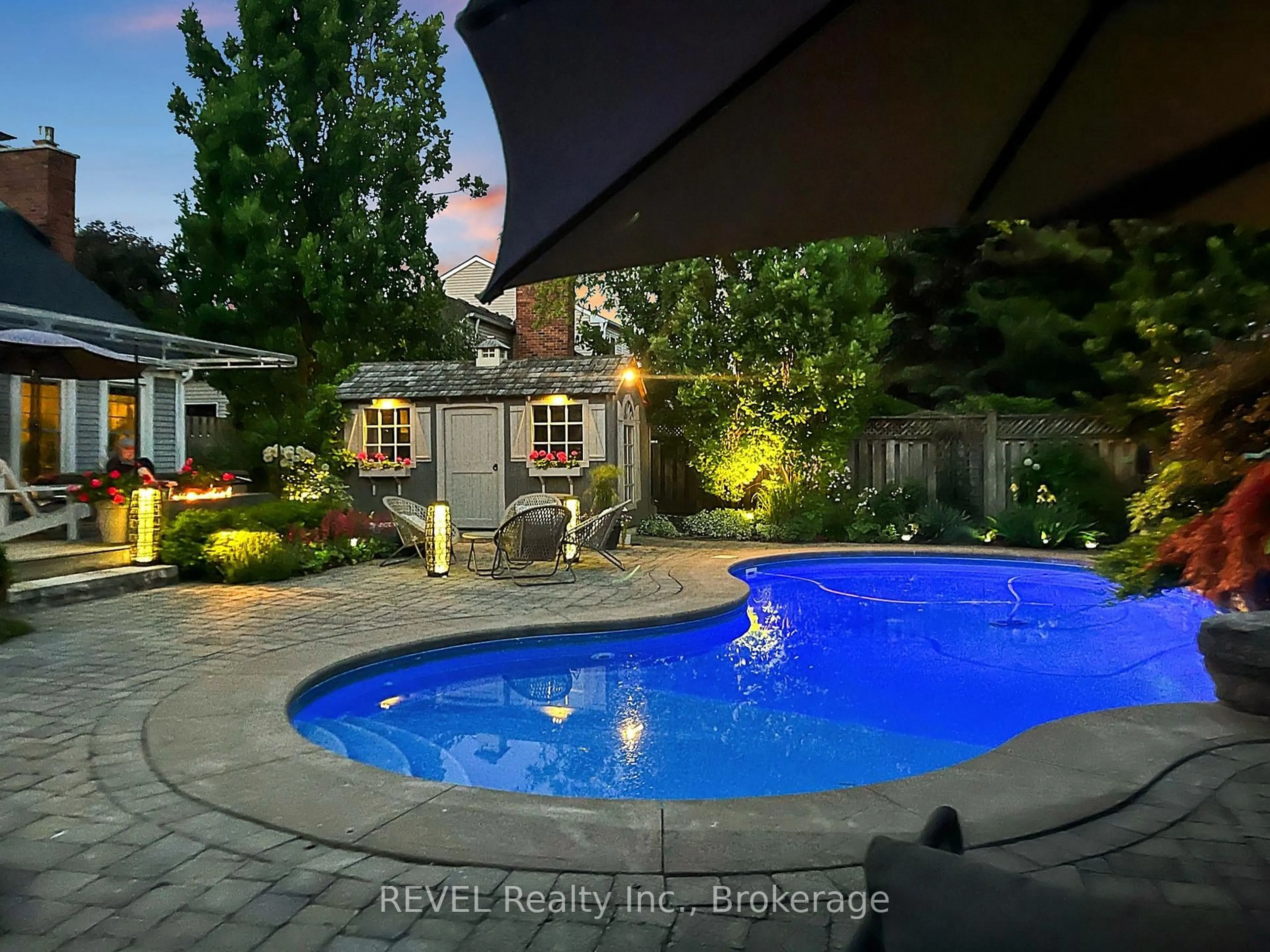 Pool for 41 Colonel Butler Cres, Niagara-on-the-Lake Ontario L0S 1J0