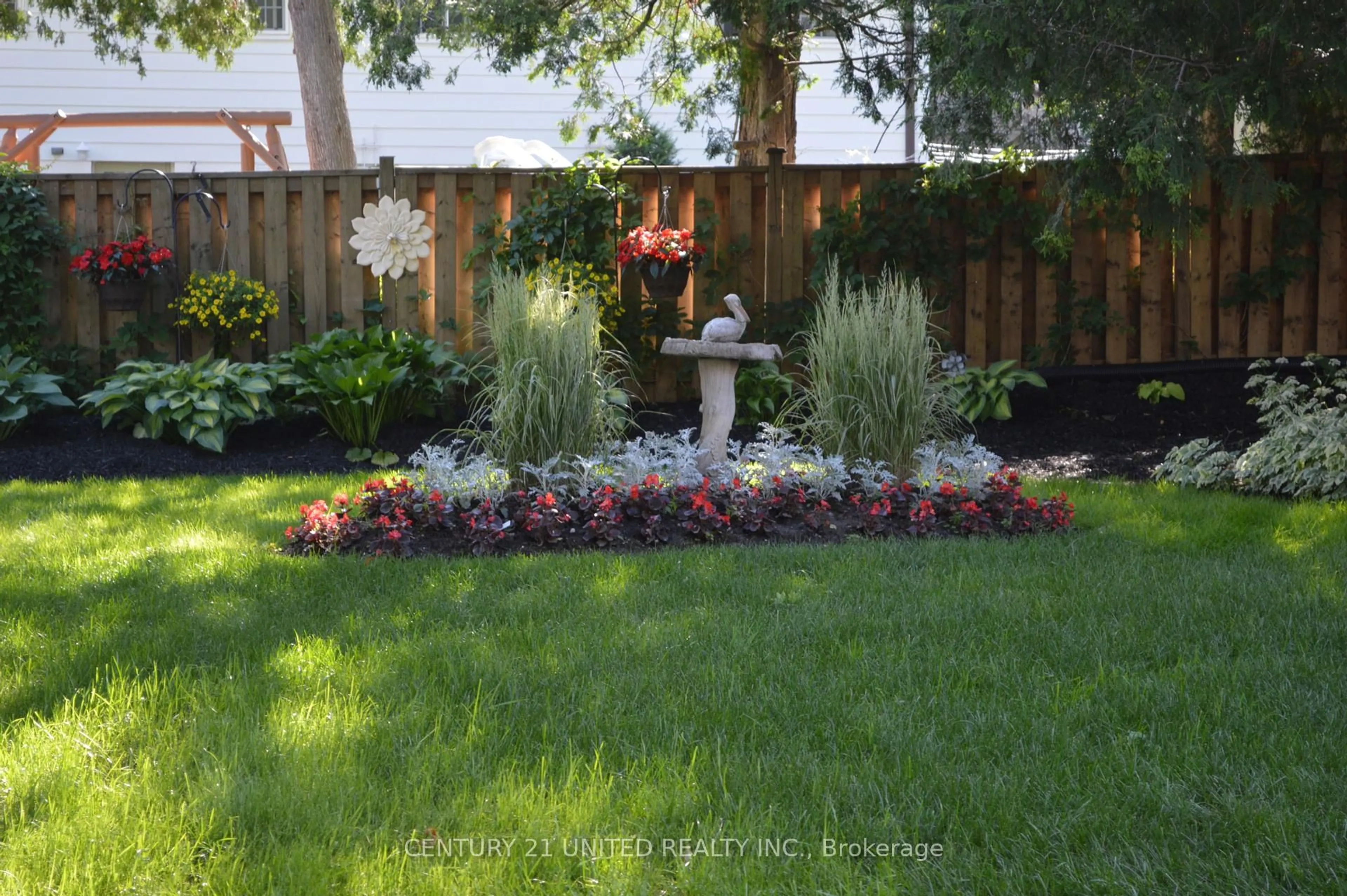 Patio, street for 1375 Heather Lane, Peterborough West Ontario K9J 7N1