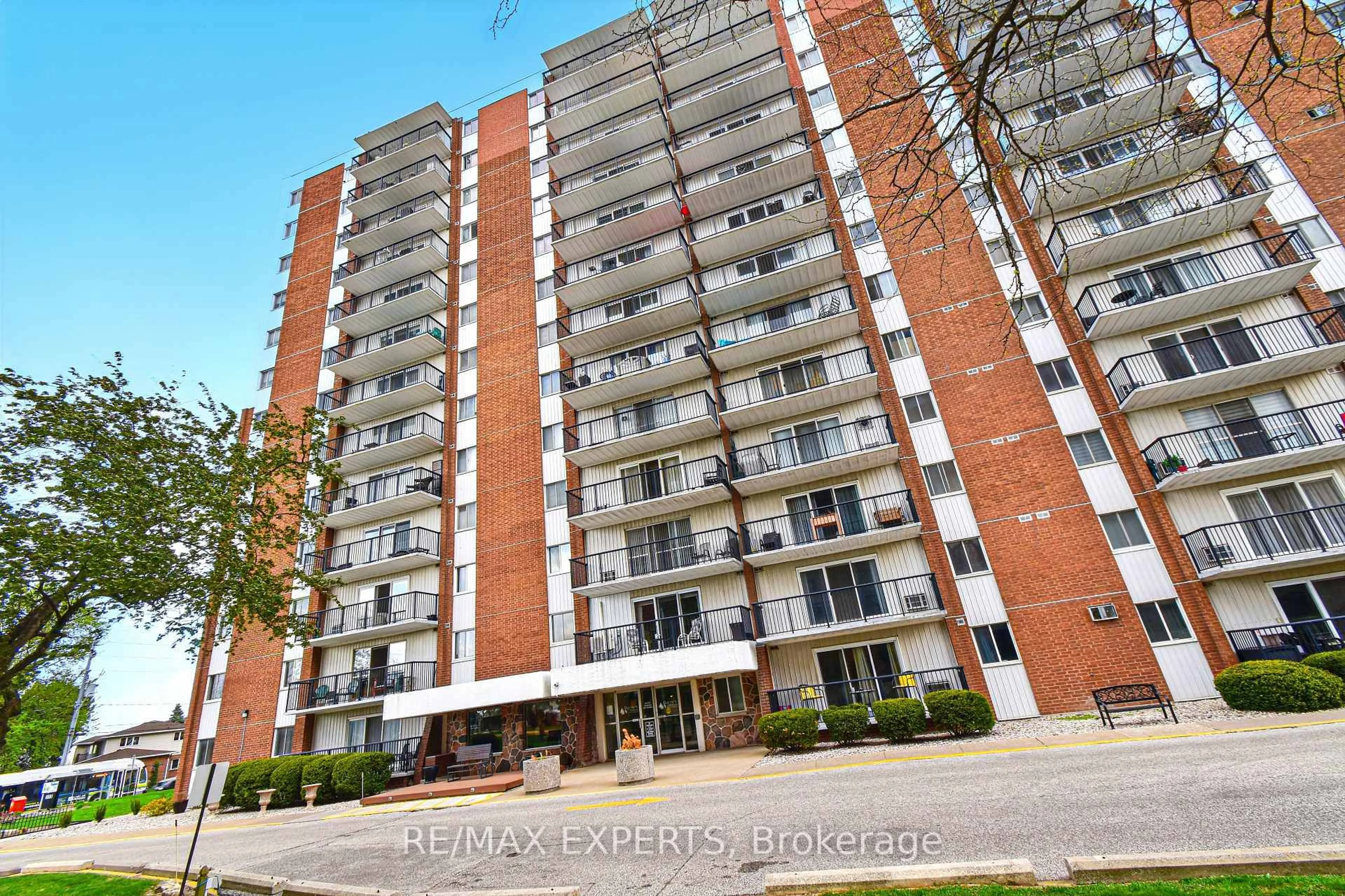 Unknown for 8591 Riverside Dr #410, Windsor Ontario N8S 1G3