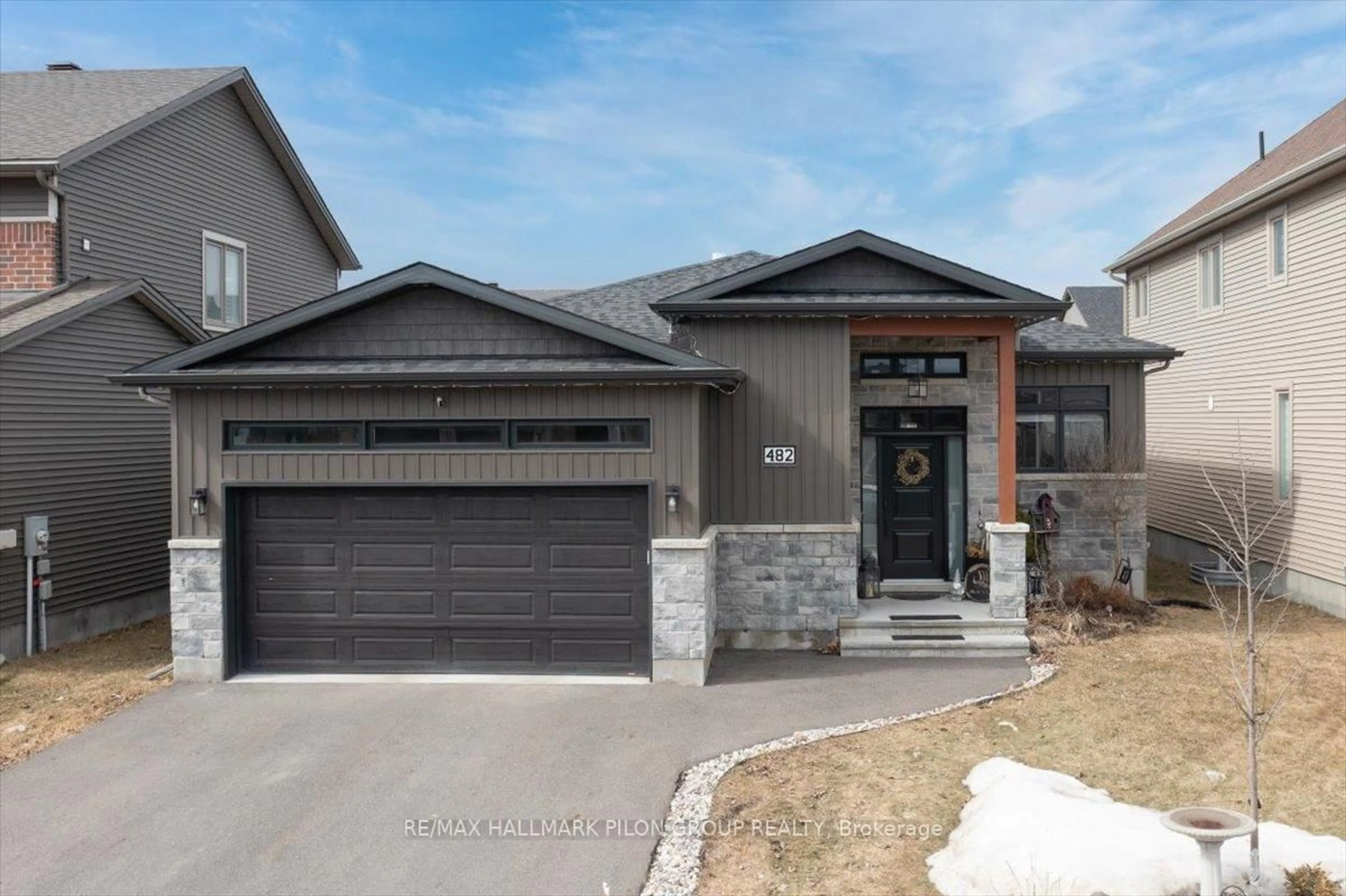 Home with brick exterior material, street for 482 Central Park Blvd, Russell Ontario K4R 0C7
