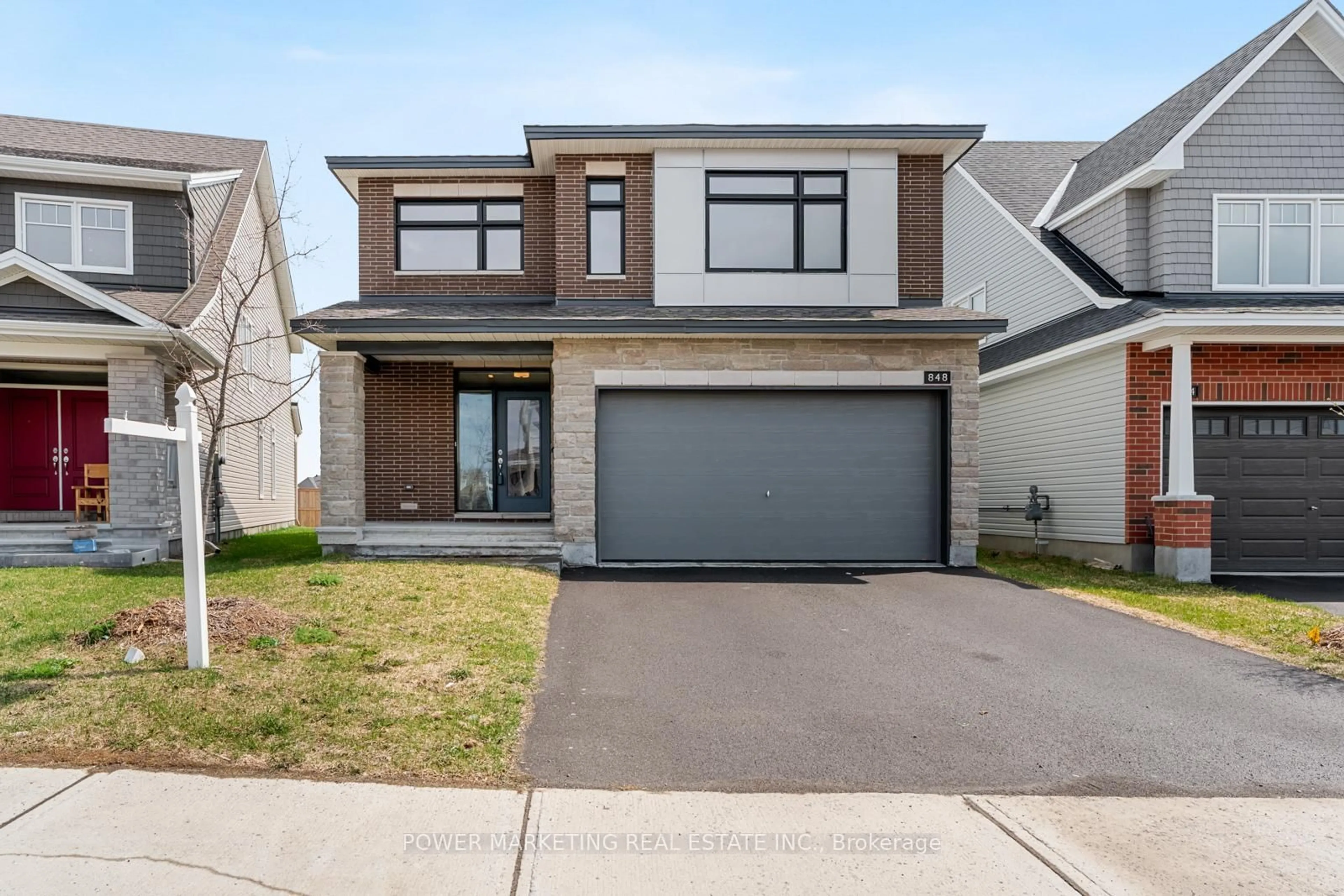 Home with vinyl exterior material, street for 848 SNOWDROP Cres, Ottawa Ontario K1T 0X7