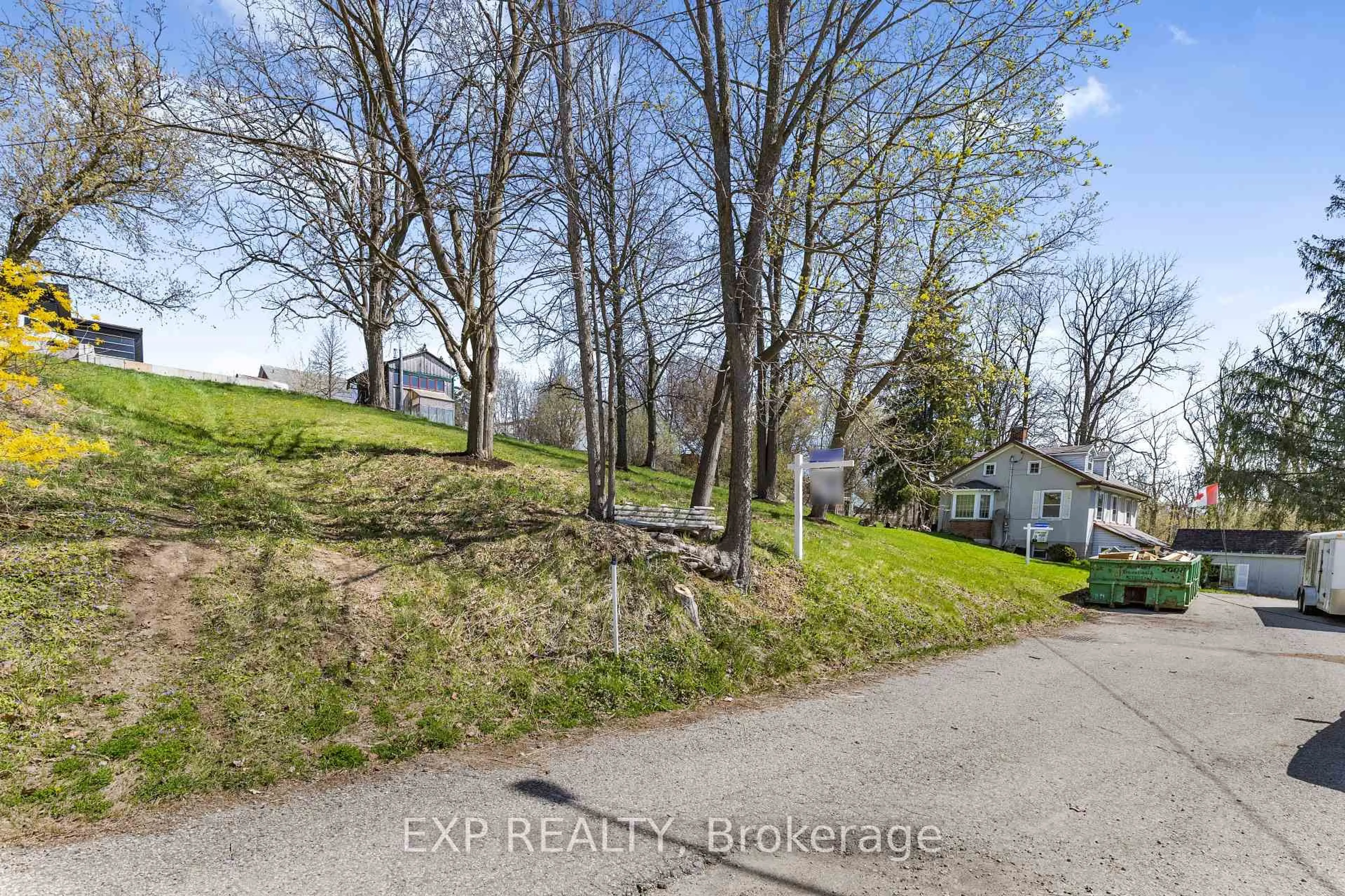 A pic from outside/outdoor area/front of a property/back of a property/a pic from drone, street for 10 Elgin St, Woolwich Ontario N0B 1N0