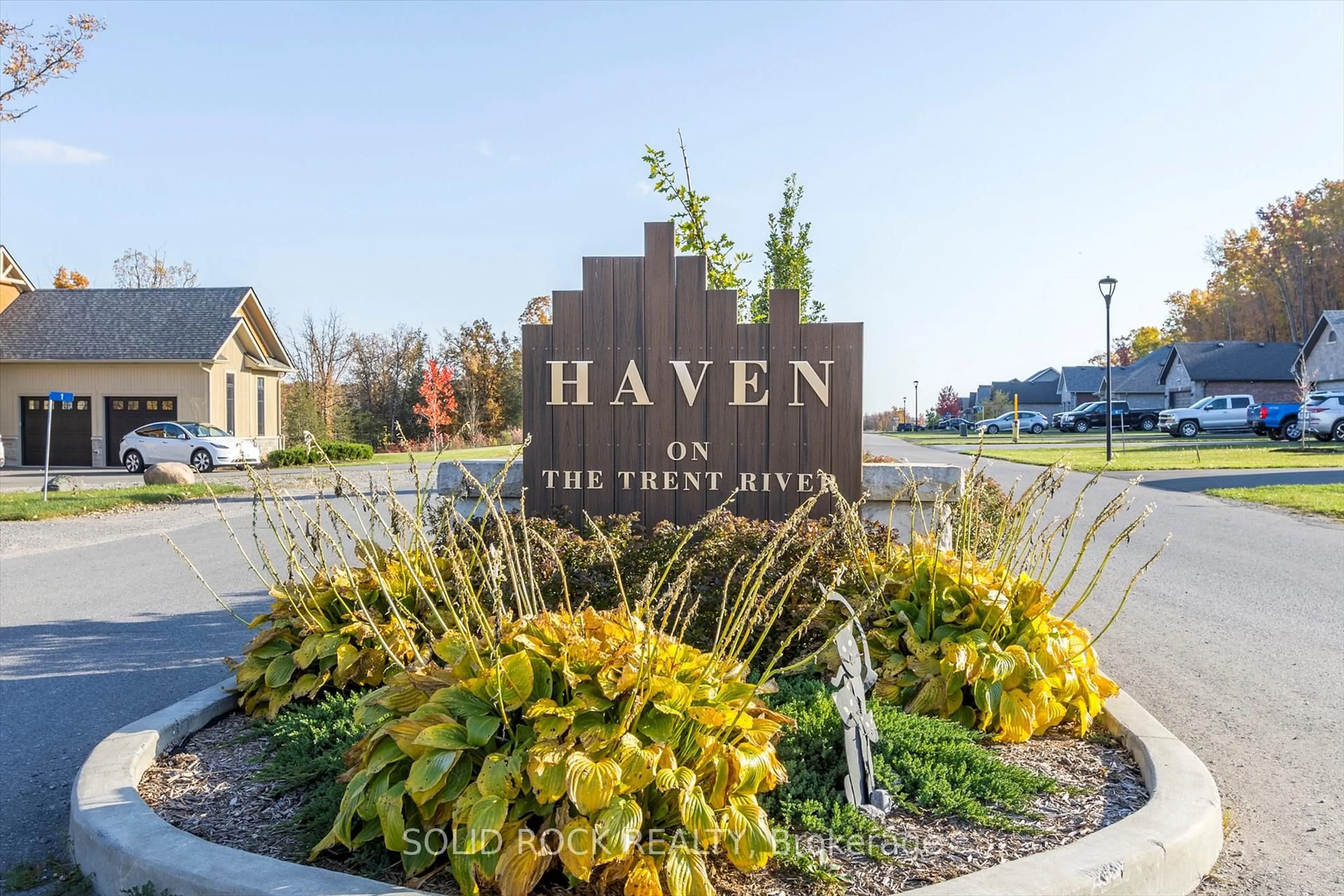 Indoor foyer for 26 Riverside Tr, Trent Hills Ontario K0L 1L0