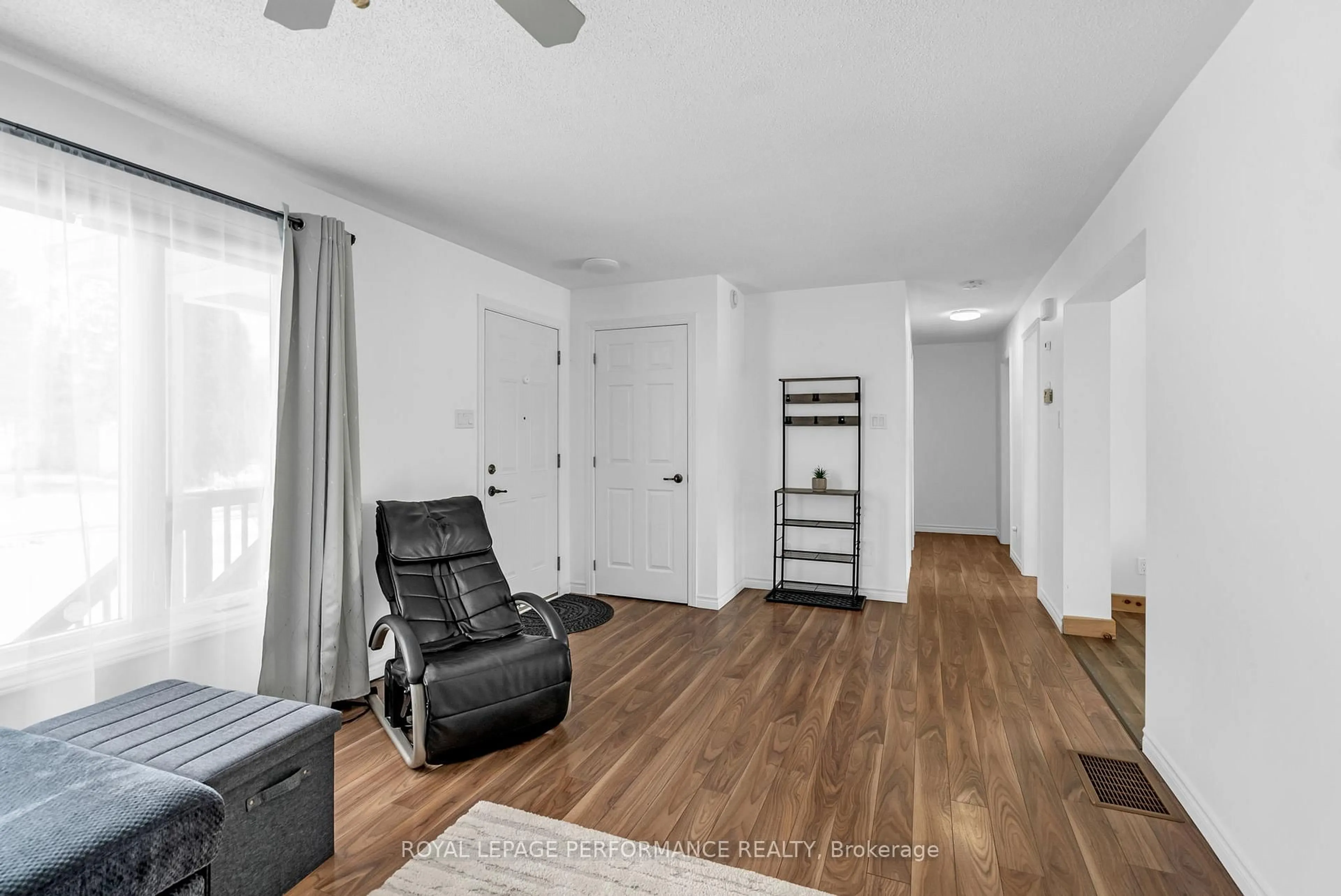 Living room with furniture, unknown for 4888 Mcmartin St, South Glengarry Ontario K0C 1S0
