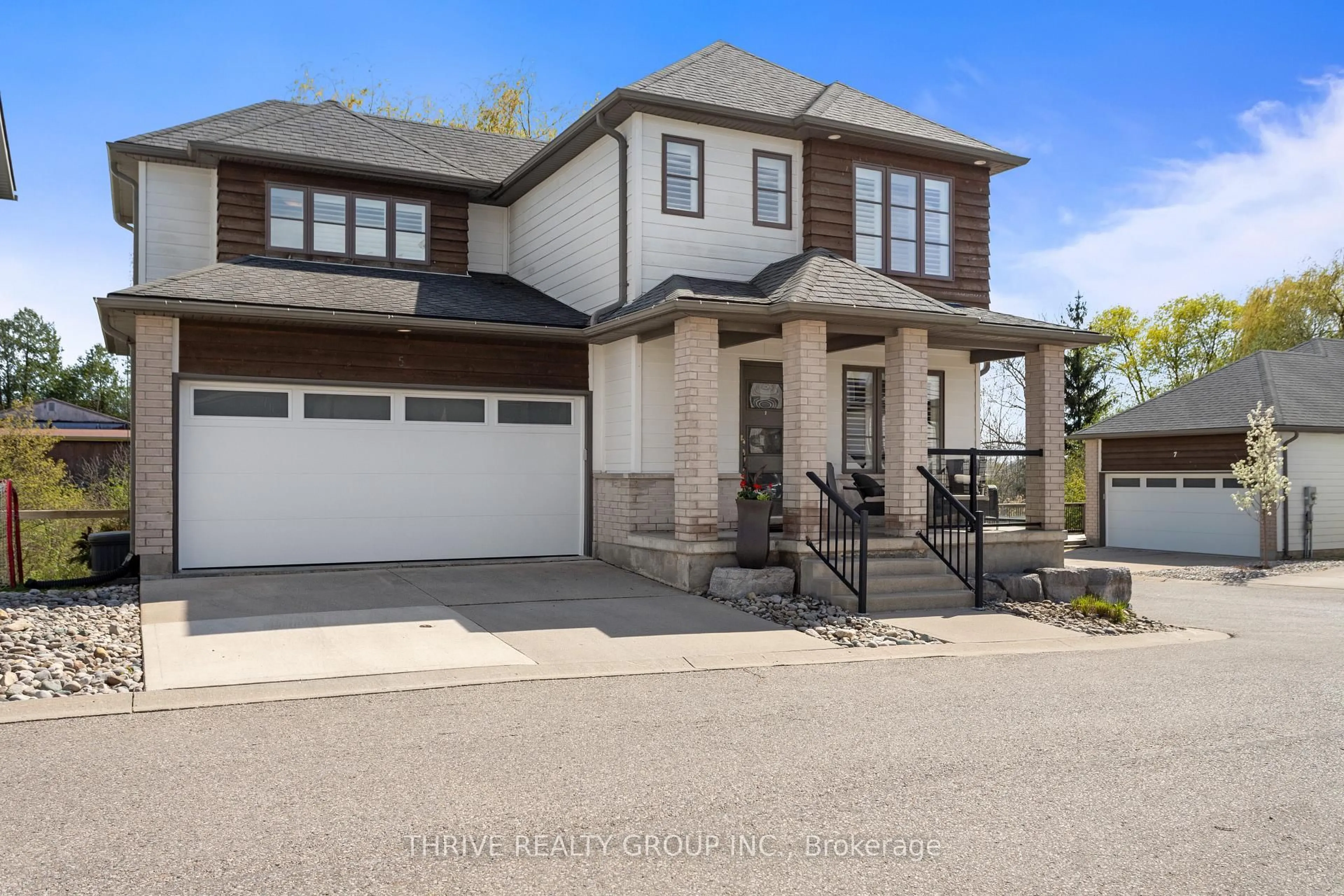 Home with brick exterior material, street for 727 Apricot Dr #5, London Ontario N6K 5A7