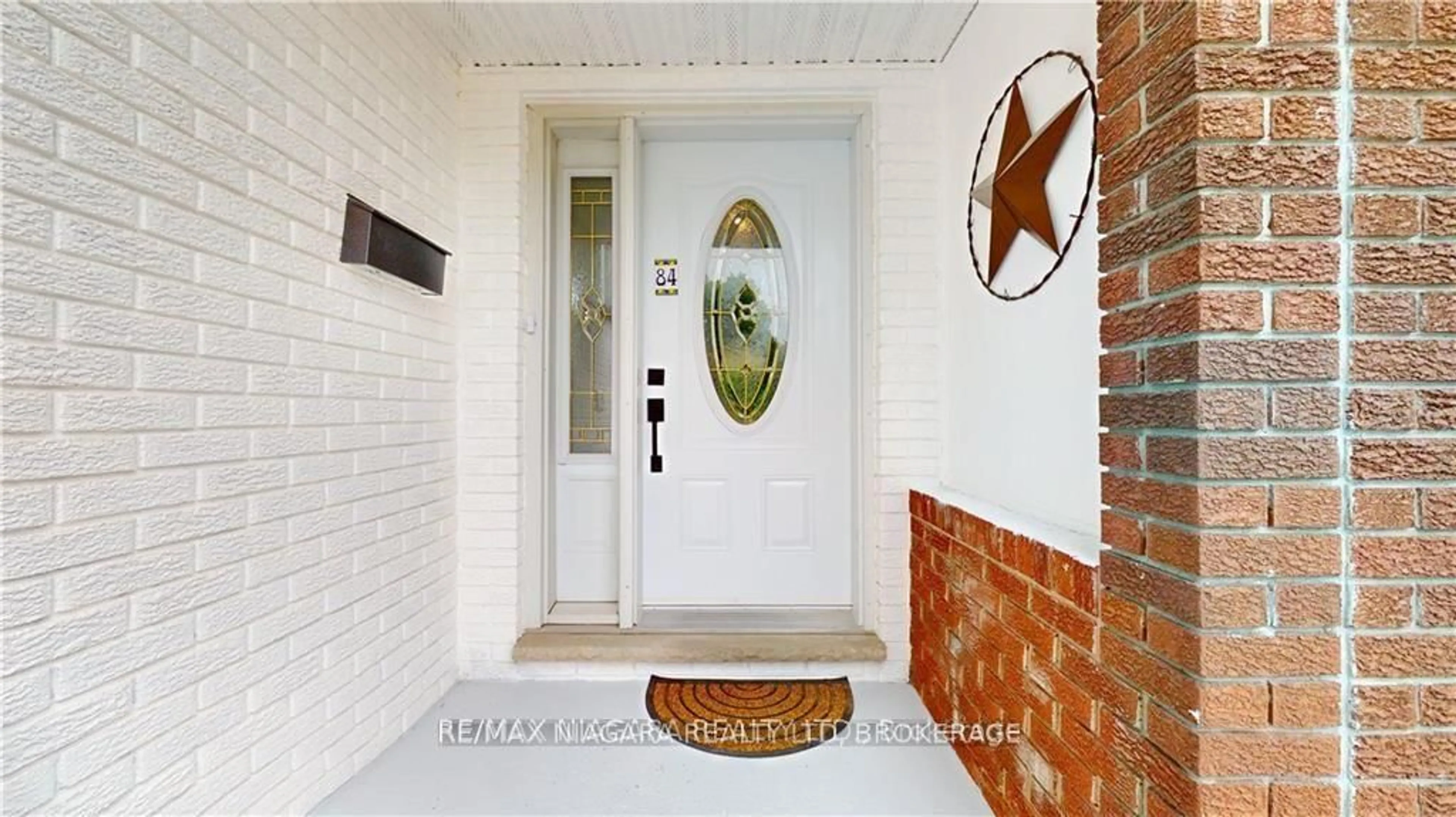 Indoor entryway for 84 Ziraldo Rd, St. Catharines Ontario L2N 6T1
