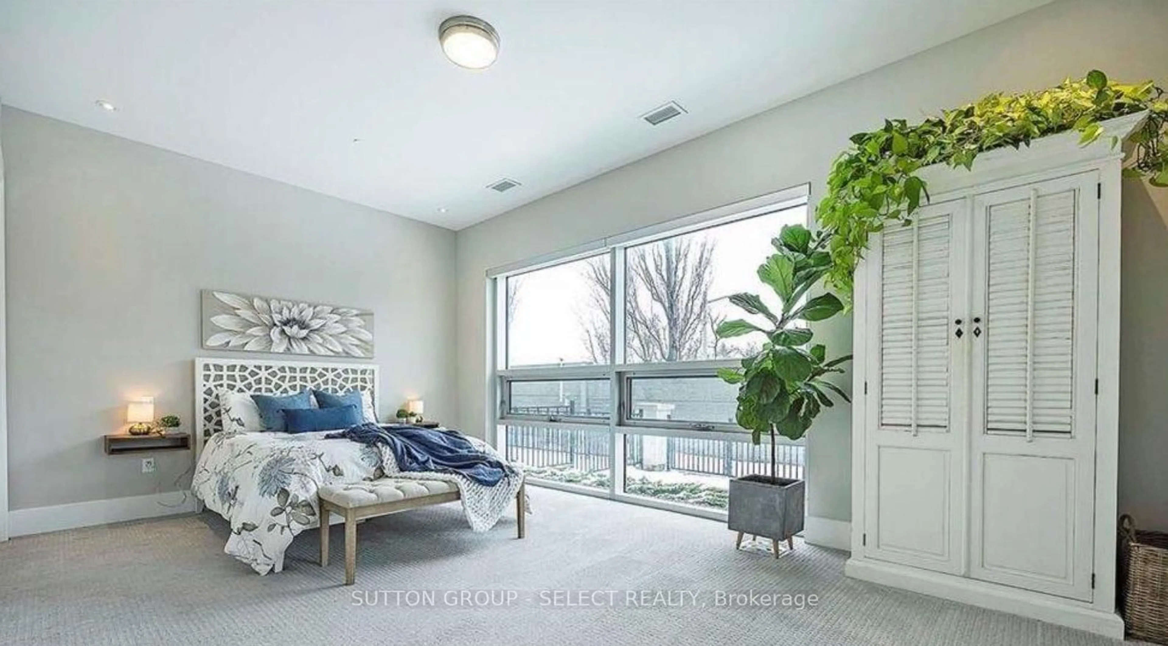 Indoor entryway for 1705 FIDDLEHEAD Pl #100, London North Ontario N6G 5M9