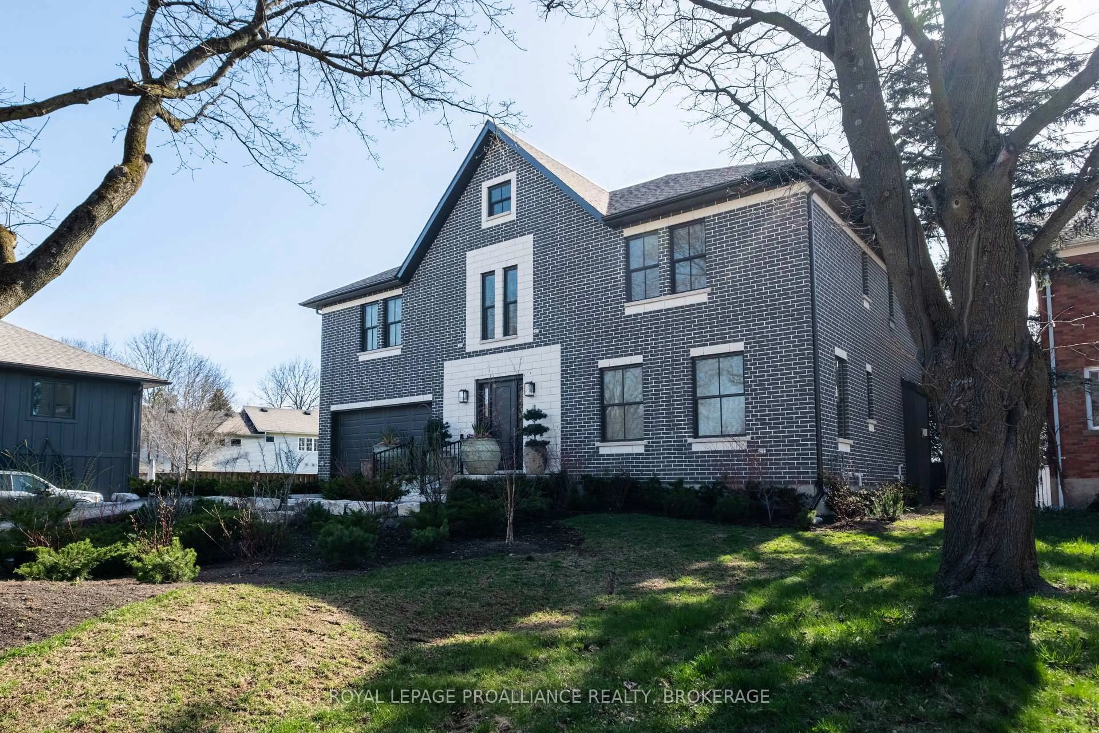 Unknown for 124 Churchill Cres, Kingston Ontario K7L 4N2