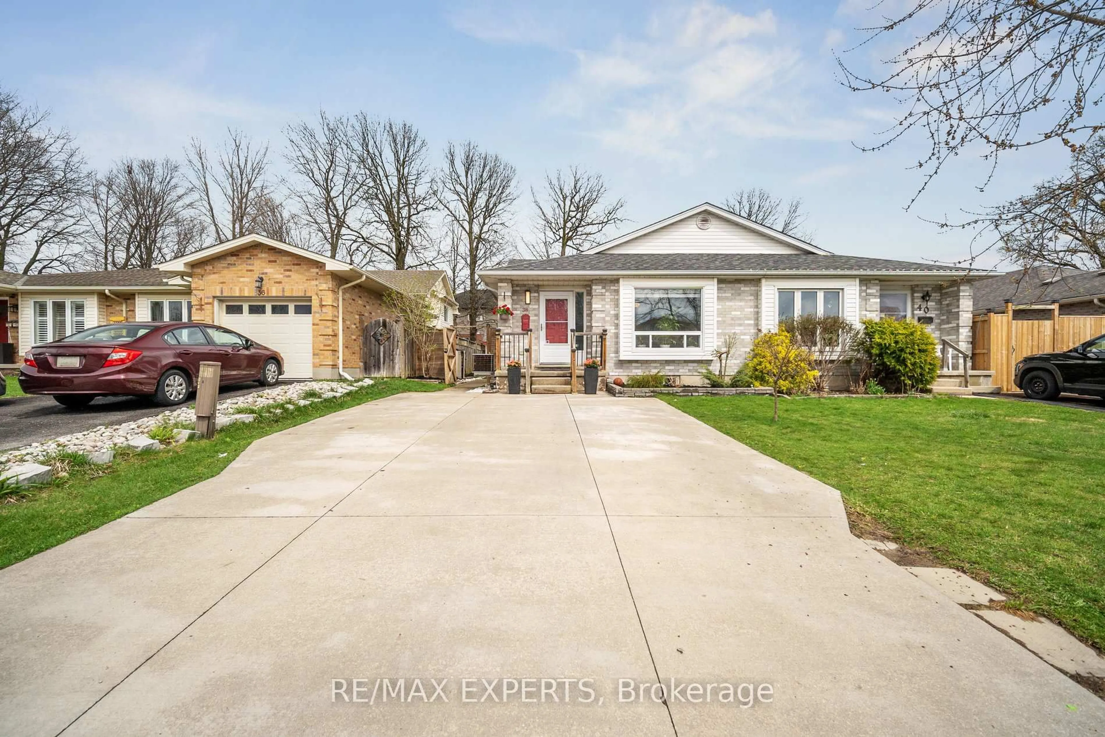 Unknown for 38 Folkstone Crt, London East Ontario N5V 4Y3