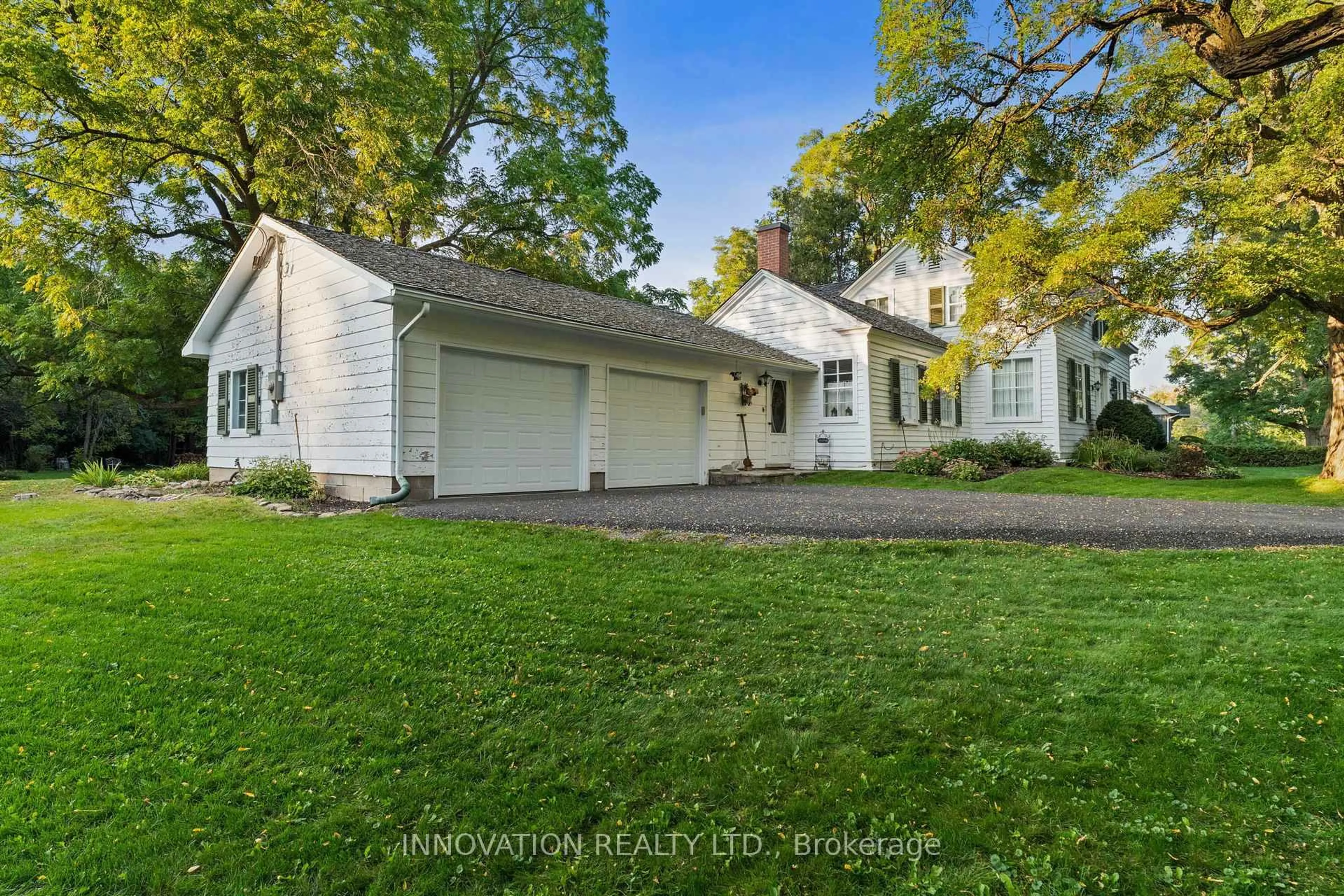 A pic from outside/outdoor area/front of a property/back of a property/a pic from drone, street for 256 Wilson St, Almonte Ontario K0A 1A0