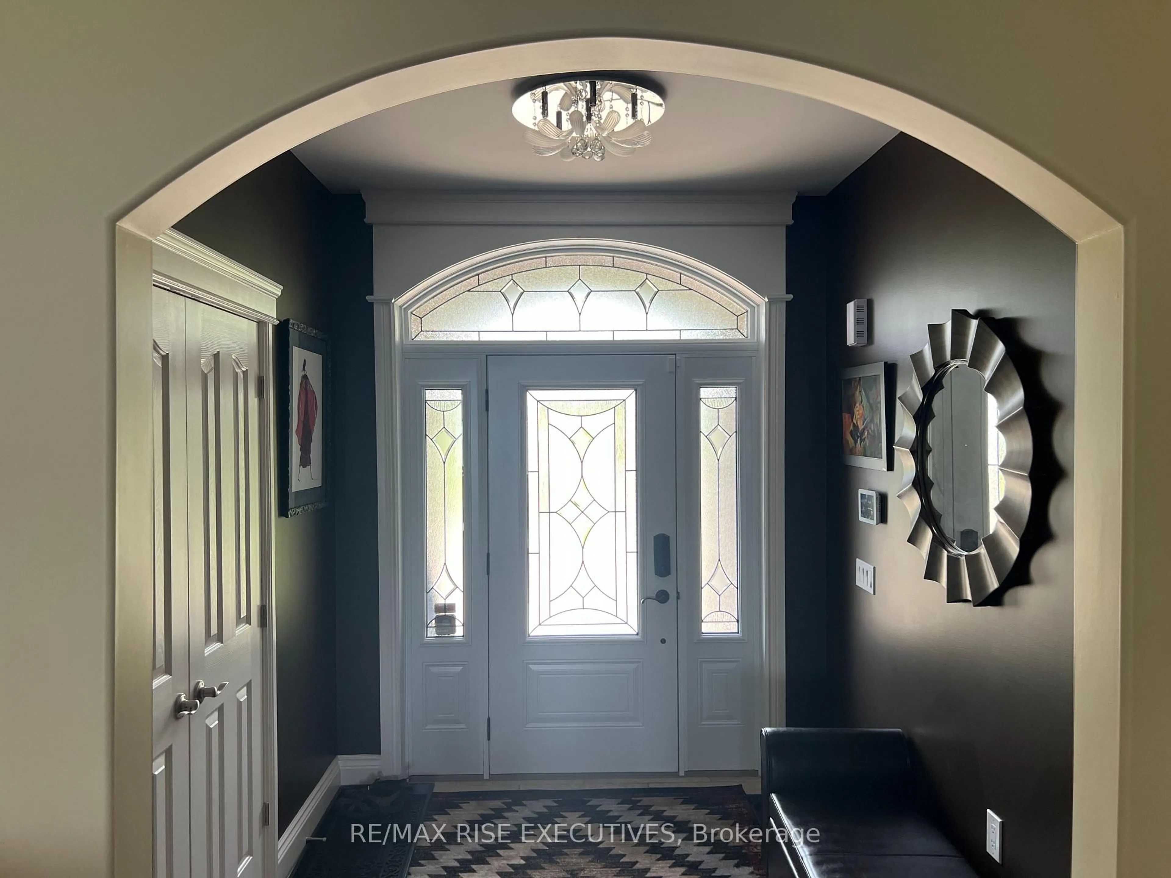 Indoor entryway for 1371A COUNTY ROAD 2 Rd, Augusta Ontario K0E 1P0
