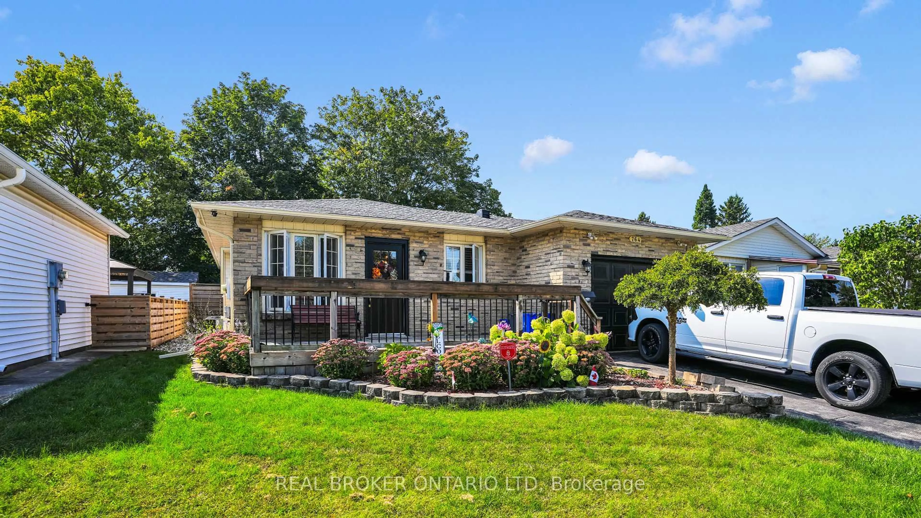 Home with brick exterior material, water/lake/river/ocean view for 764 Classic Dr, London East Ontario N5W 5V2