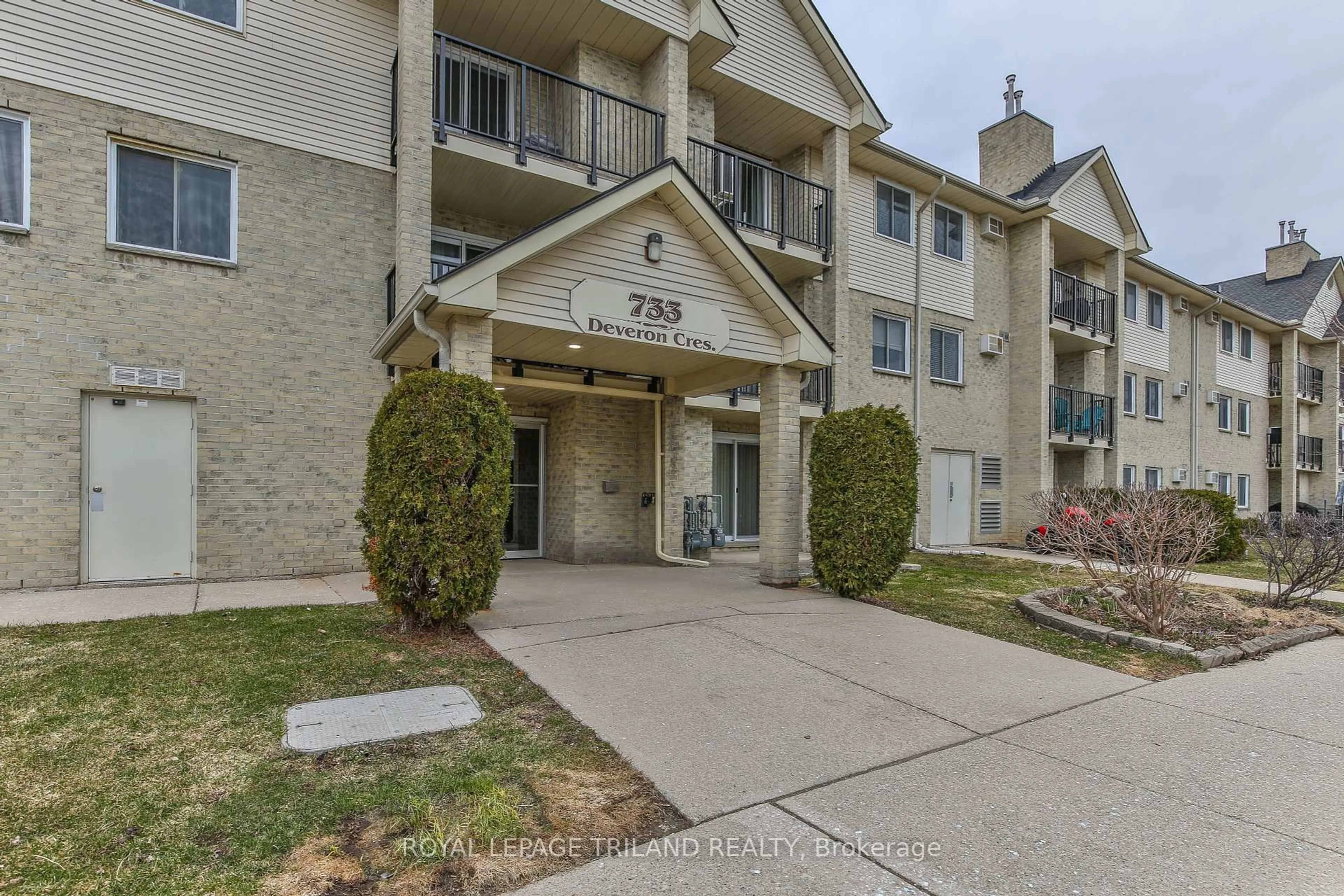 Unknown for 733 Deveron Cres #310, London South Ontario N5Z 4X7