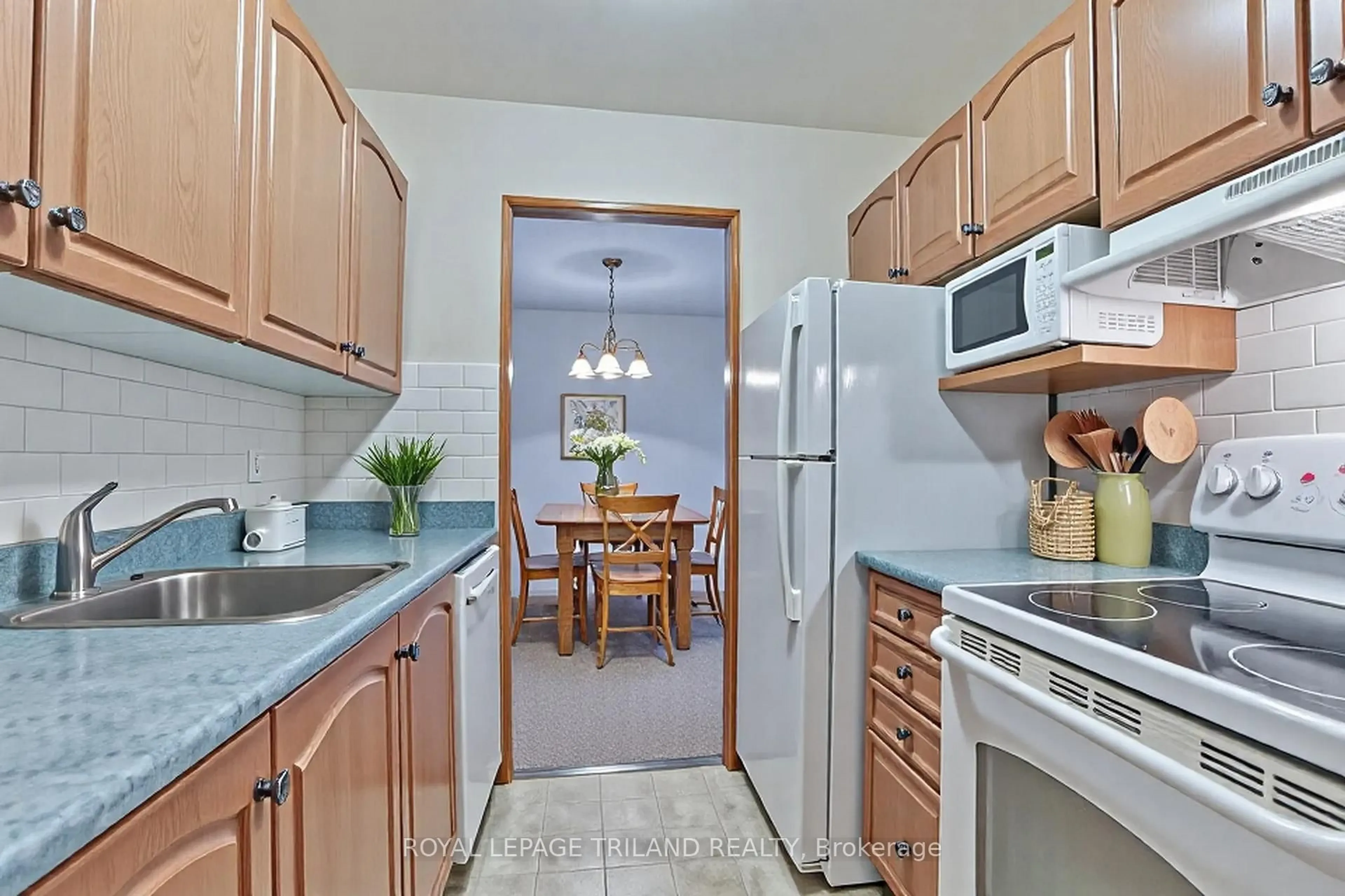 Standard kitchen, unknown for 733 Deveron Cres #310, London South Ontario N5Z 4X7