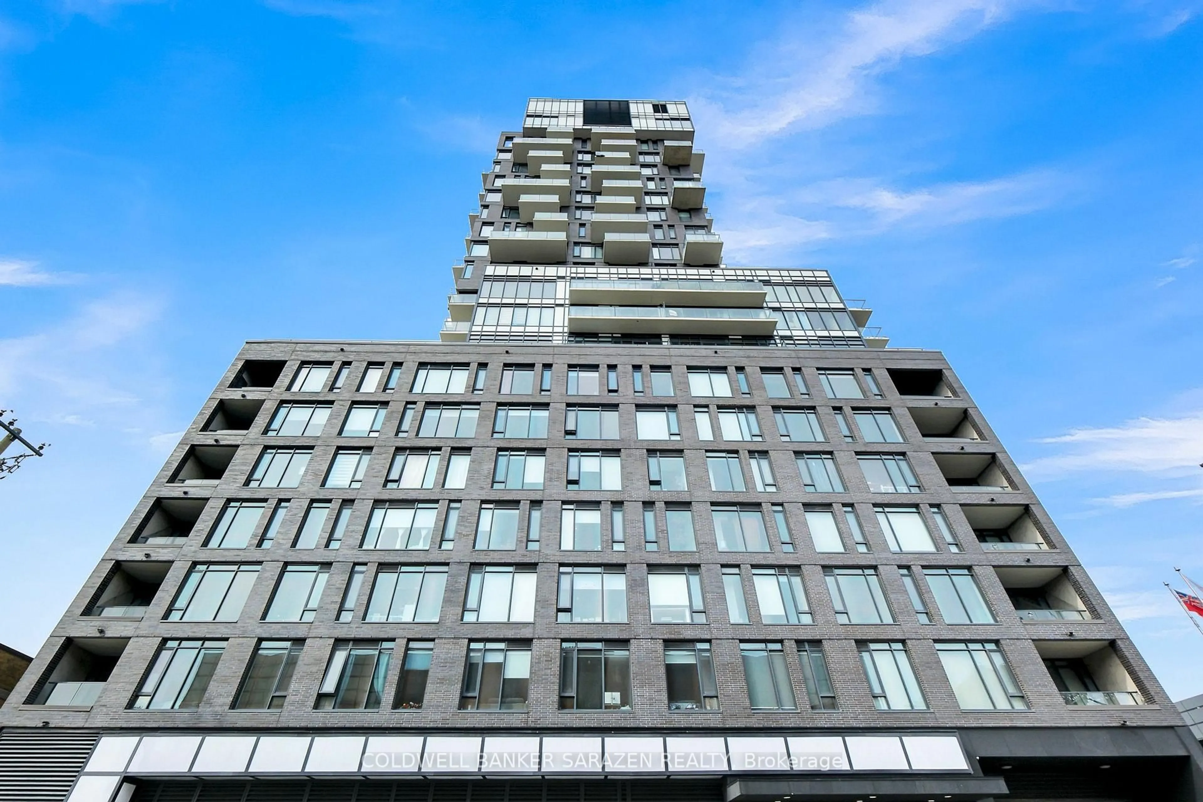 Indoor foyer for 203 Catherine St #1407, Ottawa Ontario K2P 1J5